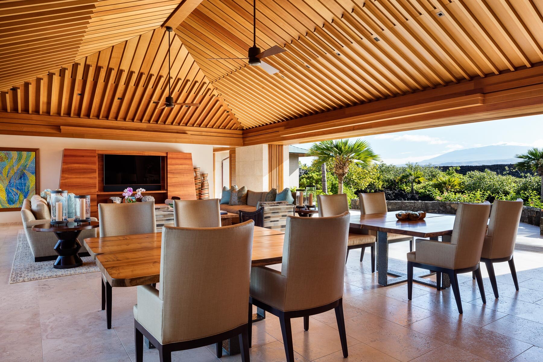  Dining to Living with views of Mauna Kea  