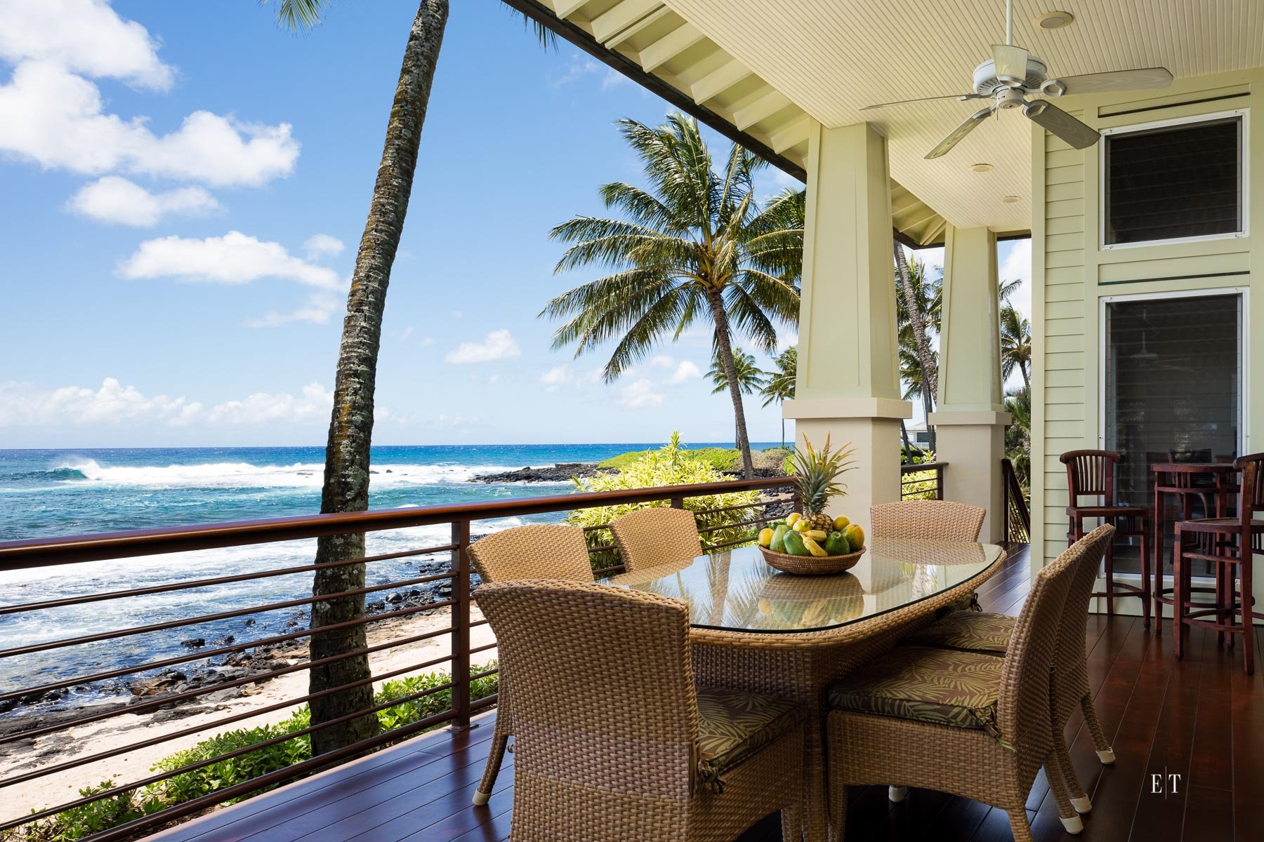  Oceanfront Lanai Views 