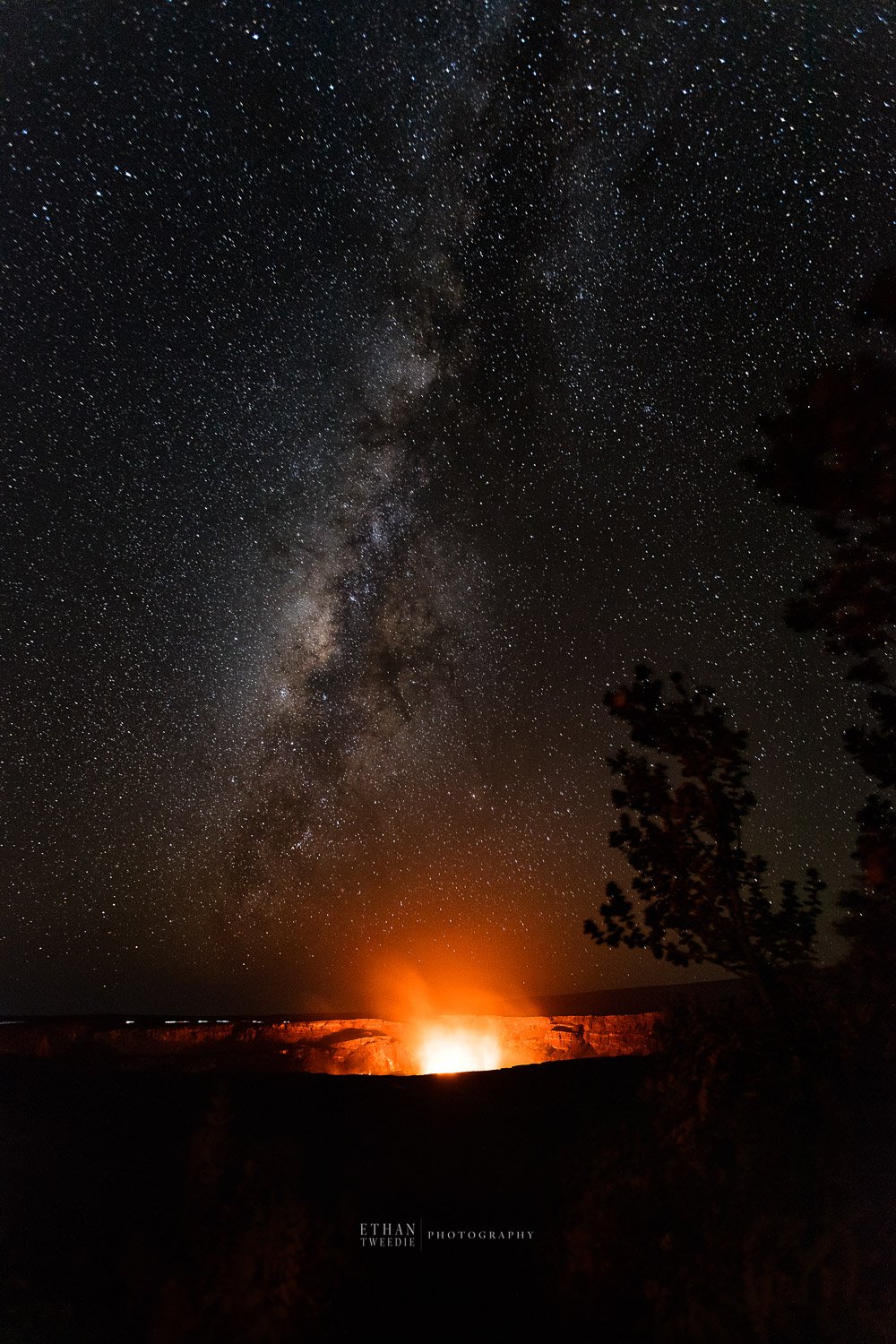  IMAGE 2 - Taken around 10:30pm  Lava Lake | Kilauea Volcano | Hawaii Volcanoes National Park 