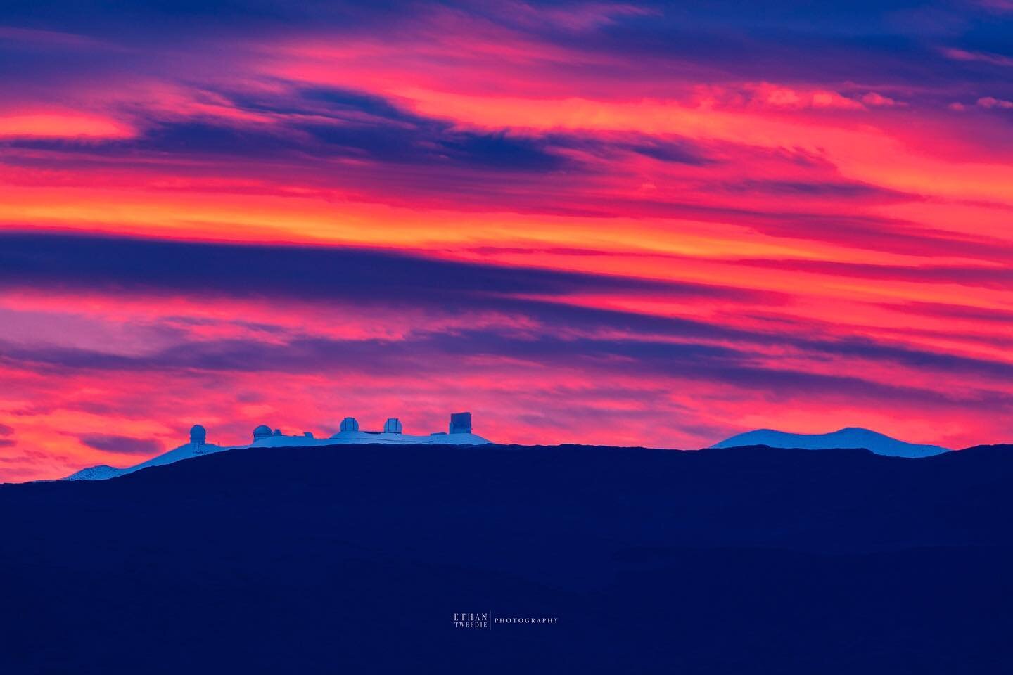 What a glorious sunrise!  Mauna Kea snow too!  #maunakea #sunrise_sunset_photogroup #hawaii #bigisland #volcano