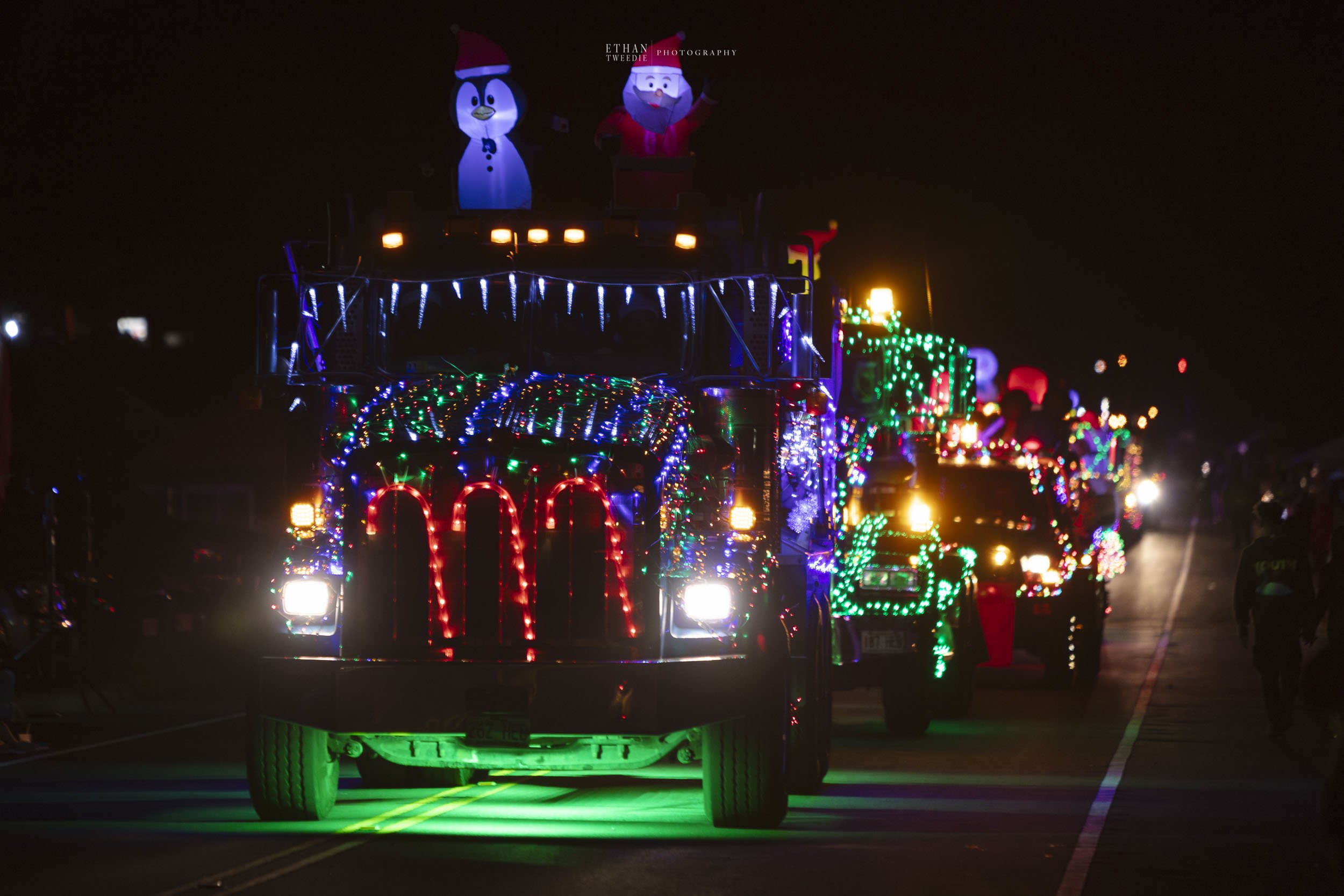  63rd Annual Waimea Twilight Christmas Parade! 