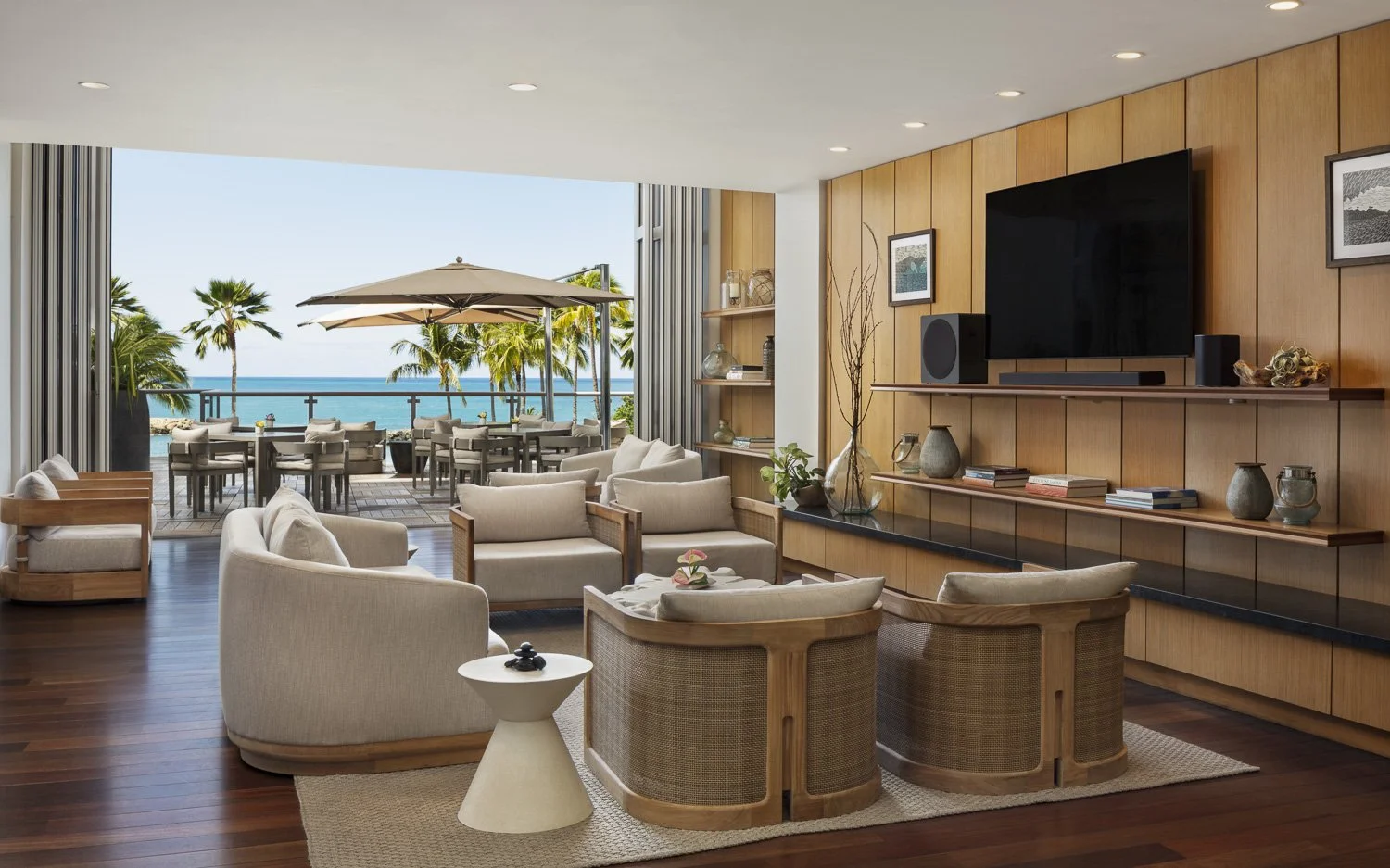 Four Seasons Oahu | Hokulea Lounge