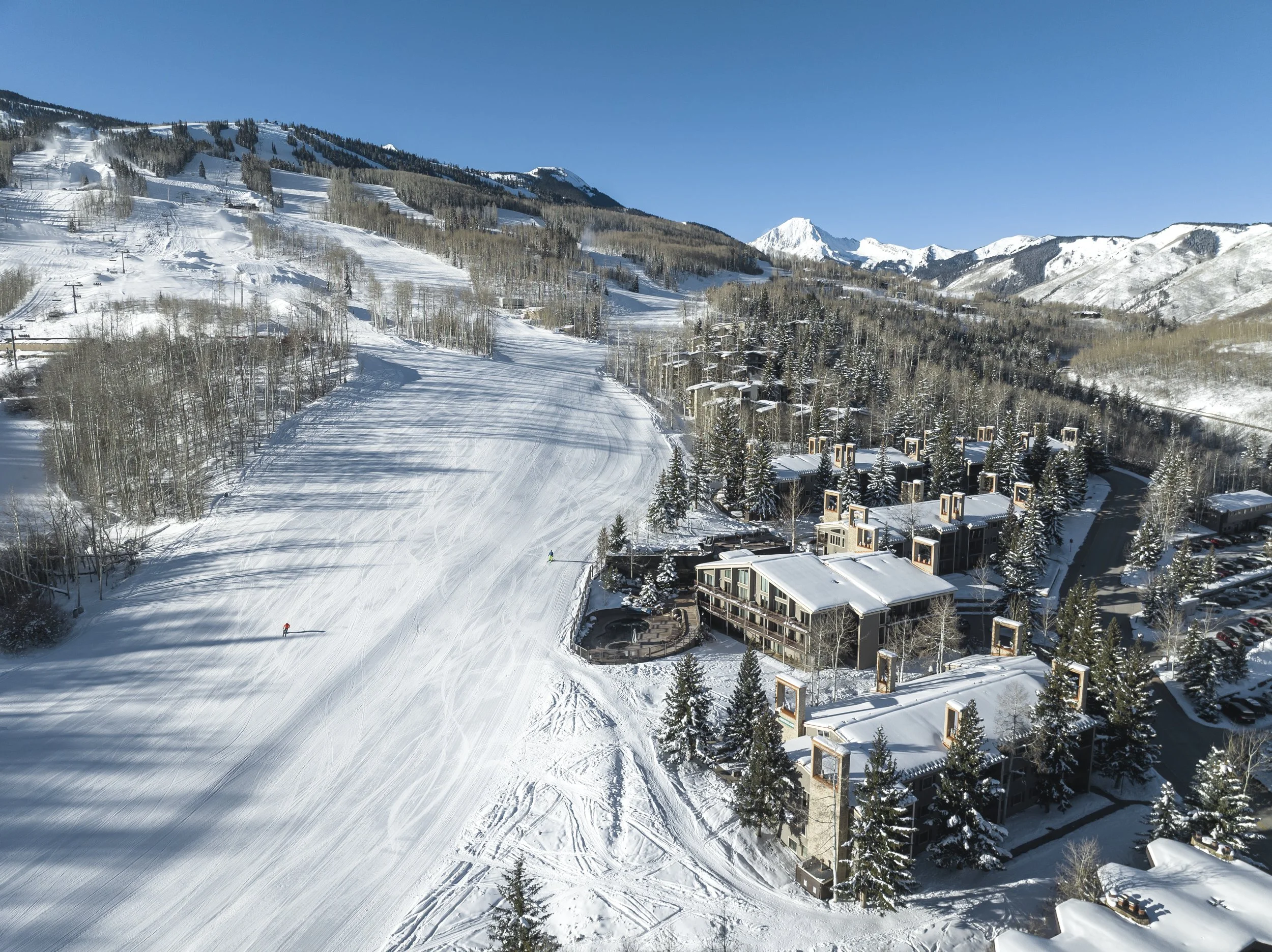The-Ski-trail-next-to-our-Snowmass-Condos.jpeg