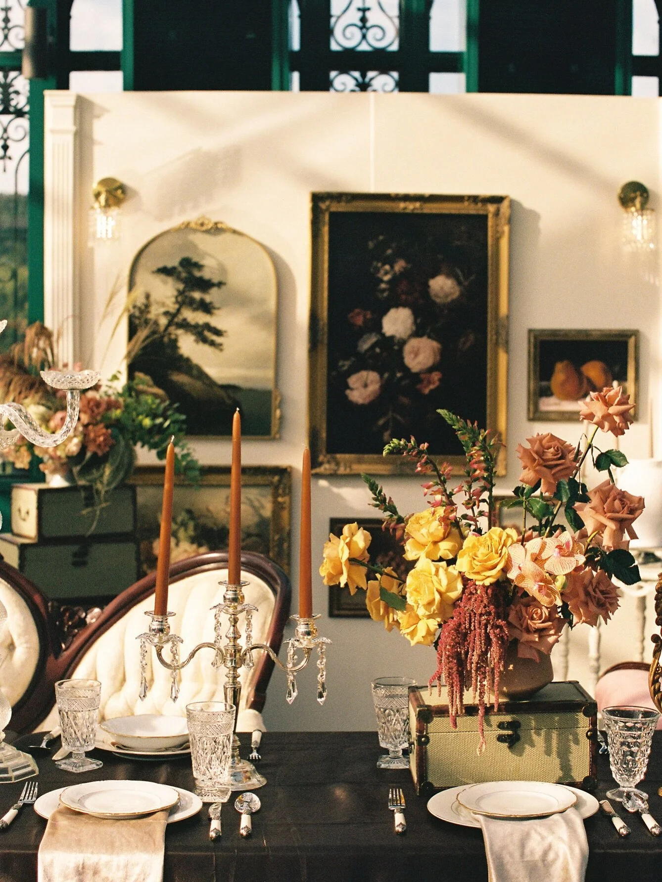 Curated on film, in collaboration with an incredible team of talented creatives ✿✿

venue: @thelittlechapel 
planning: @ls_planning_ 
photography: @sidneyashtonphoto 
videography: @ethanbritt_films 
content: @lsstudioco 
hmua: @ev.polish 
florist: @j