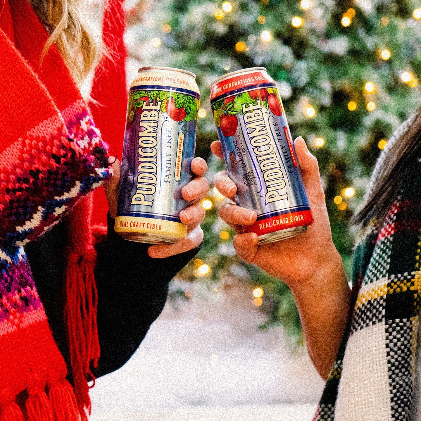 Wishing you all a very merry holiday season, we hope it's filled with love and cider! 🥂🎄🍎