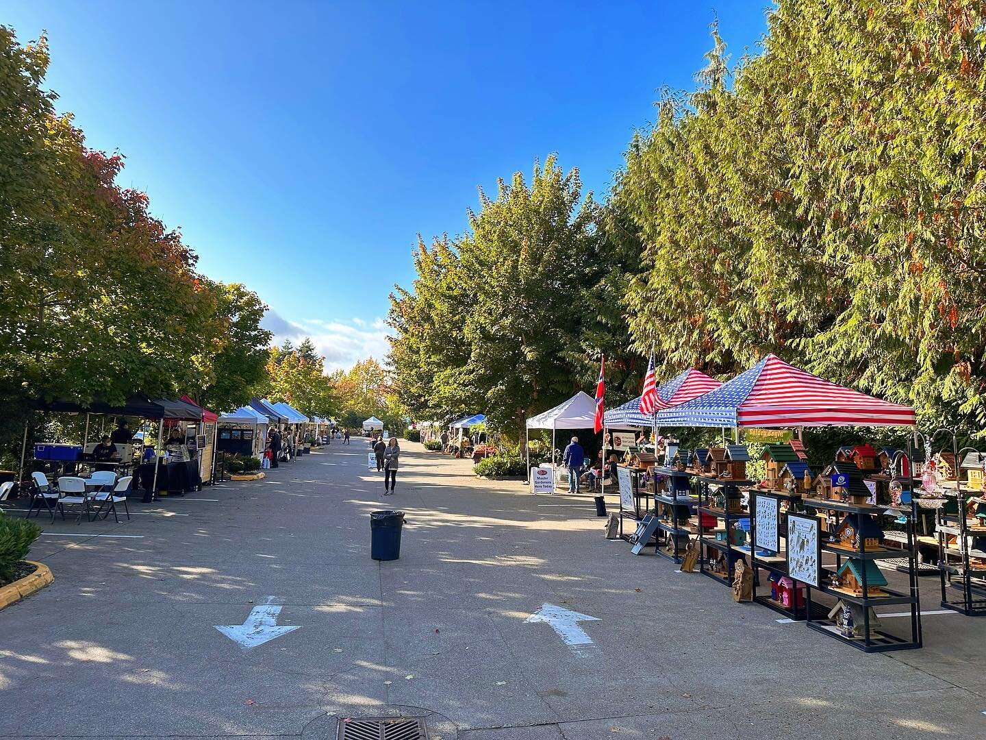 It&rsquo;s a gorgeous day to shop the market!!

☀️ We&rsquo;re here 10-2 🍁