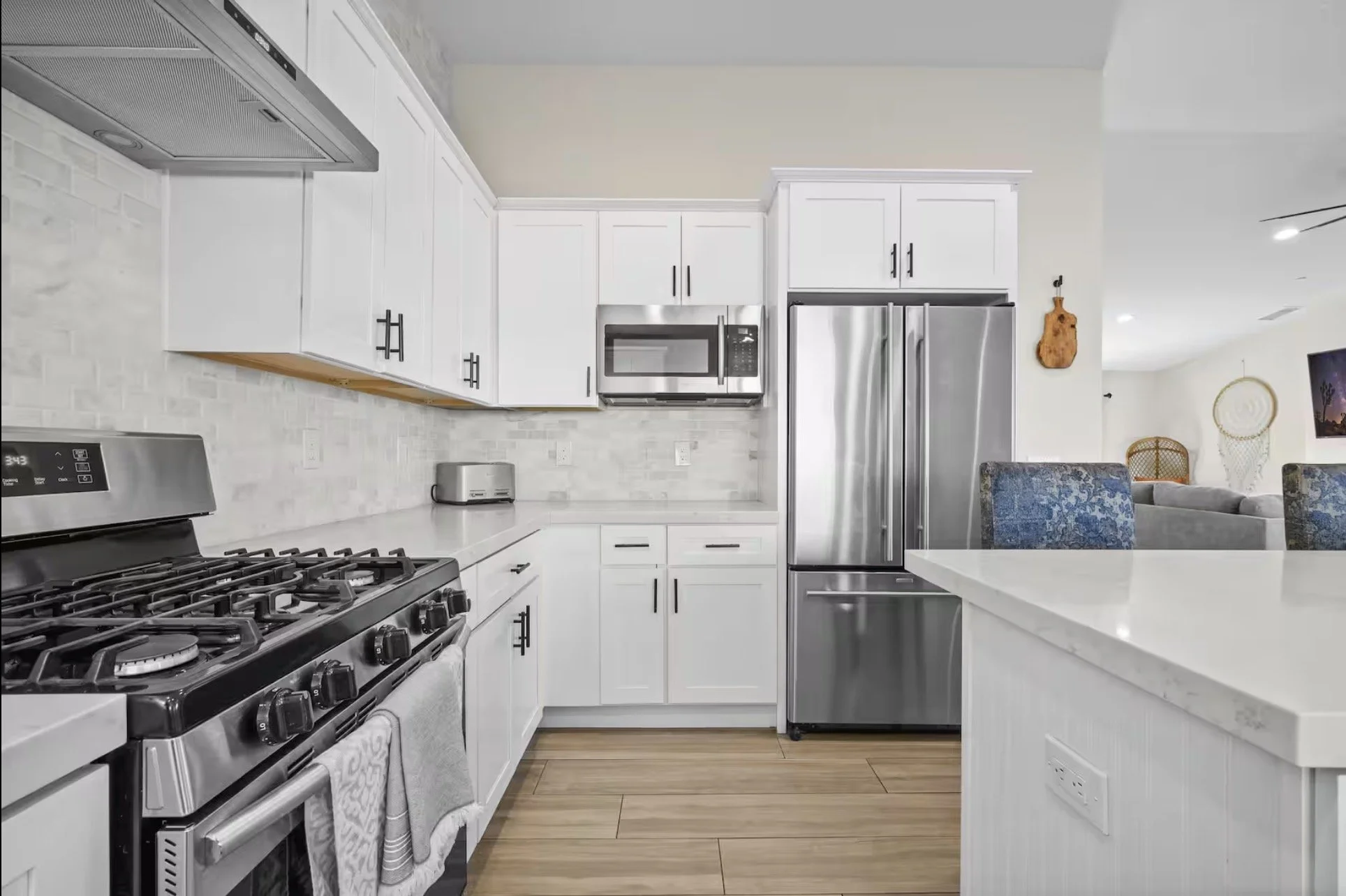 YV kitchen 2.jpg