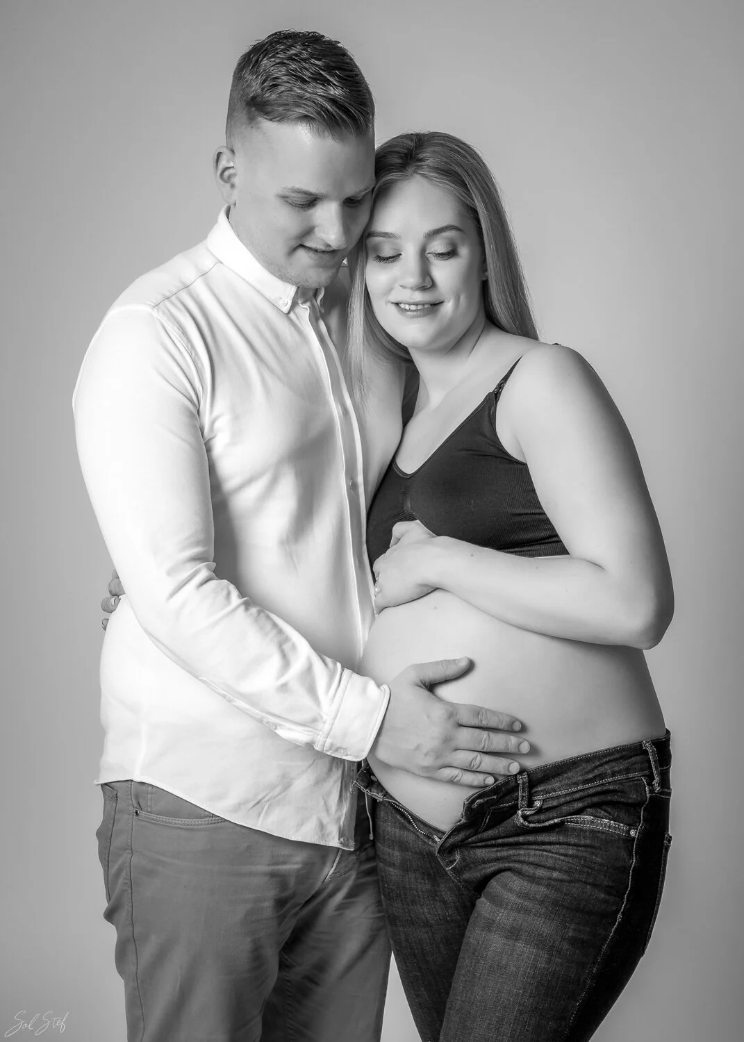 Katrin_35weeks-2890-Edit.jpg