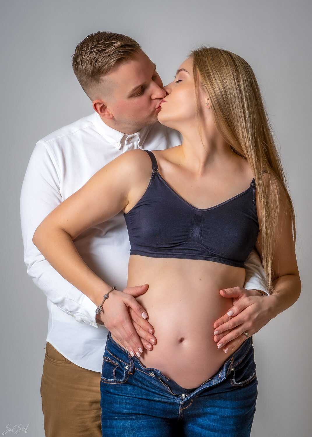 Katrin_35weeks-2876-Edit.jpg