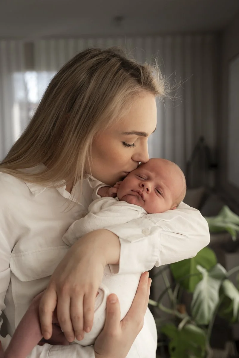 Erla_newborn-9224.jpg