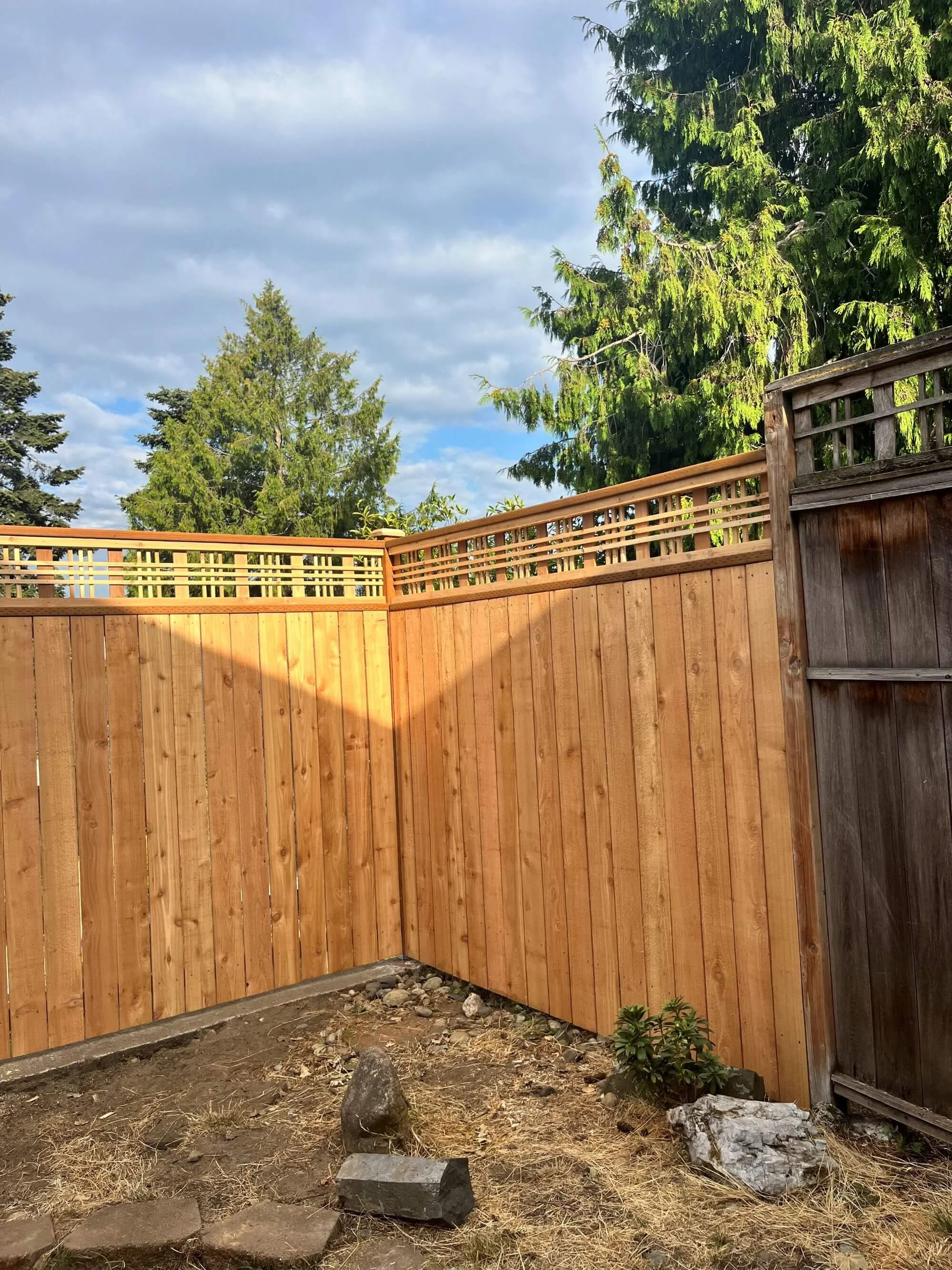 Gold Mountain Contracting recreated an existing fence design that seamlessly matched the current custom fence.