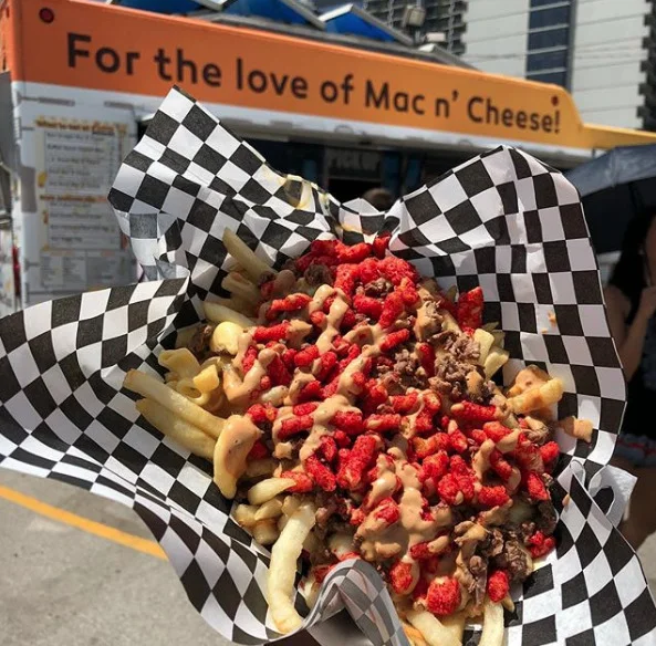 RONI MACARONI Hot Cheeto Mac & Cheese | Roni Macaroni presents their fun and playful Hot Cheeto Mac & Cheese! Made with Roni Macaroni’s smooth and creamy house made classic mac and cheese, topped with crunchy and spicy Hot Cheetos!