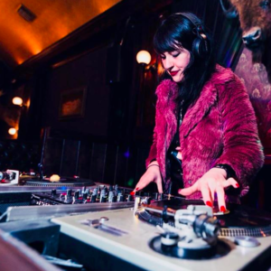   GIRLS GONE VINYL // DJ JAZZABELLA  