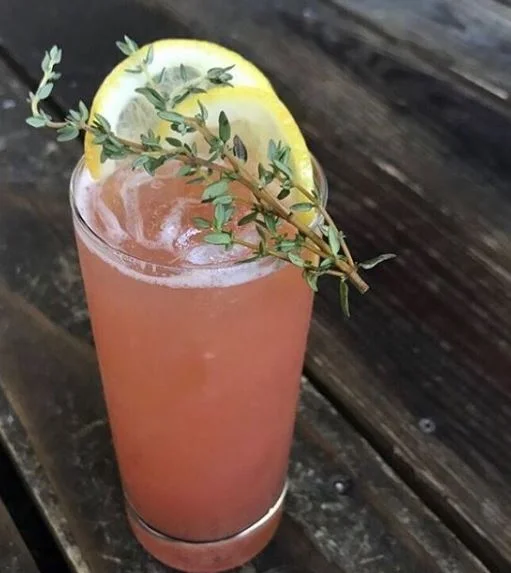   MISTER O’S  (V/GF)   @misterosla   9 Banded Texas Mule (V/GF)  9 Banded Whiskey, Lemon Juice, Fresh Ginger Syrup, Angostura Bitters, Ginger Beer 