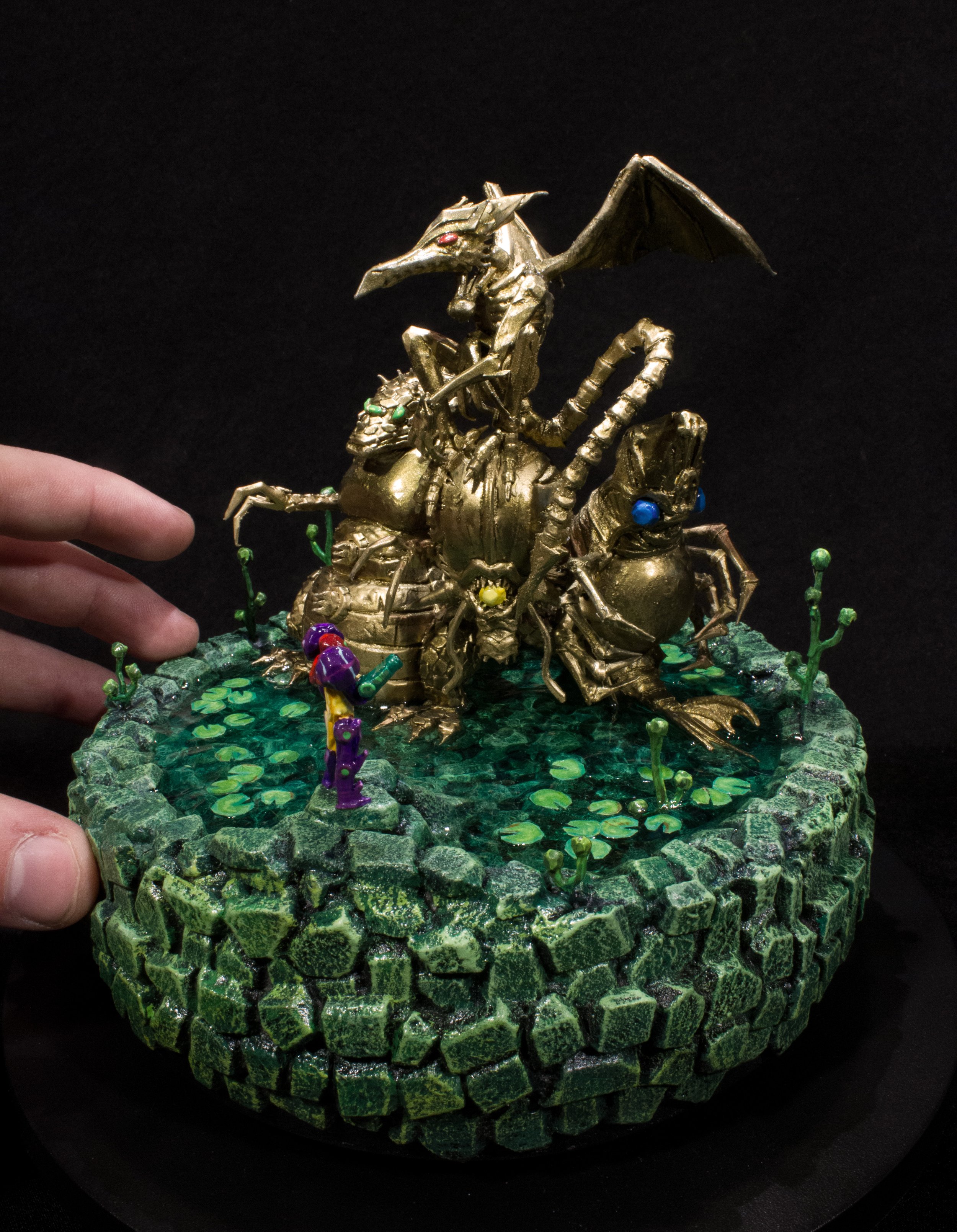 GOLDEN STATUE 05.jpg