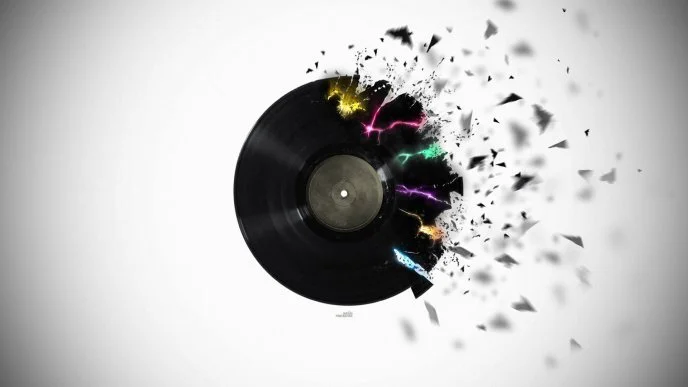 6202_Abstract-disc-on-fire-music-explosion.jpg