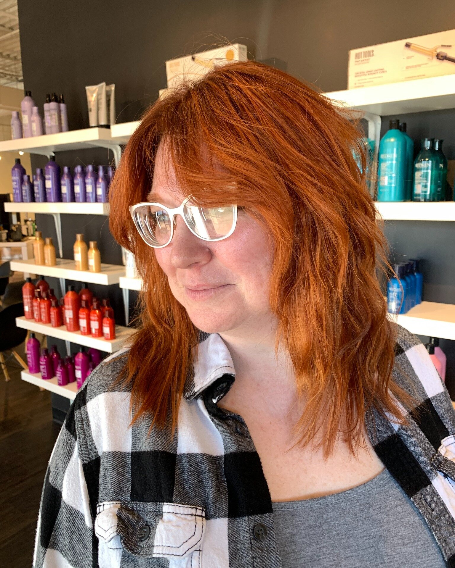 Texture 🔥 Texture 

Balayage/Retouch + Cut by Sage

#wetbalayage #refreshedends #copperhair #texture #shaghaircut #redtones #wichitahair #wichitasalon #pureologylove #redkenhaircare #redkenelitesalon