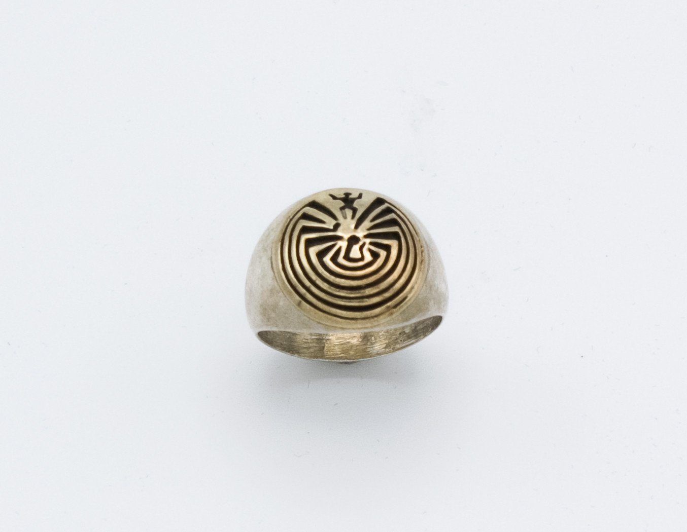 Navajo Man in Maze Ring 2 — HoliTOMoli