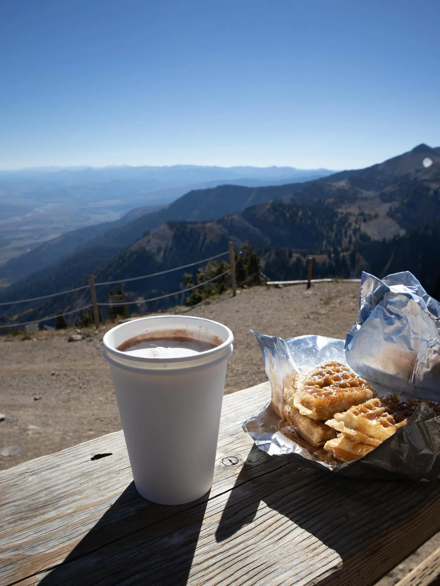 Becoming a bit more of a mountain girl in my middle age. Next time I&rsquo;ll be back with my own skis. 

#worktravel #jacksonholewyoming #mountainsarecalling #wyoming #jacksonholemountainresort