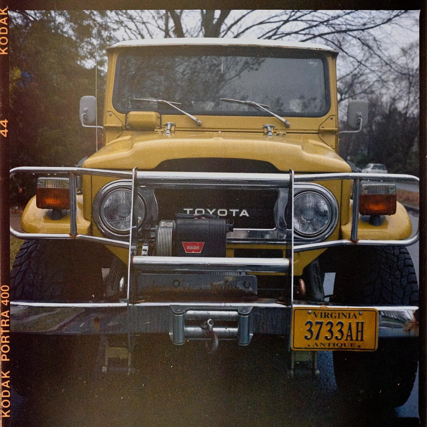 FJ40 spotted! Couldn’t resist. Sad the film was fogged a bit from previous airplane travel (ran though xrays at least 6 times) but still had fun using the #yashicamat124g