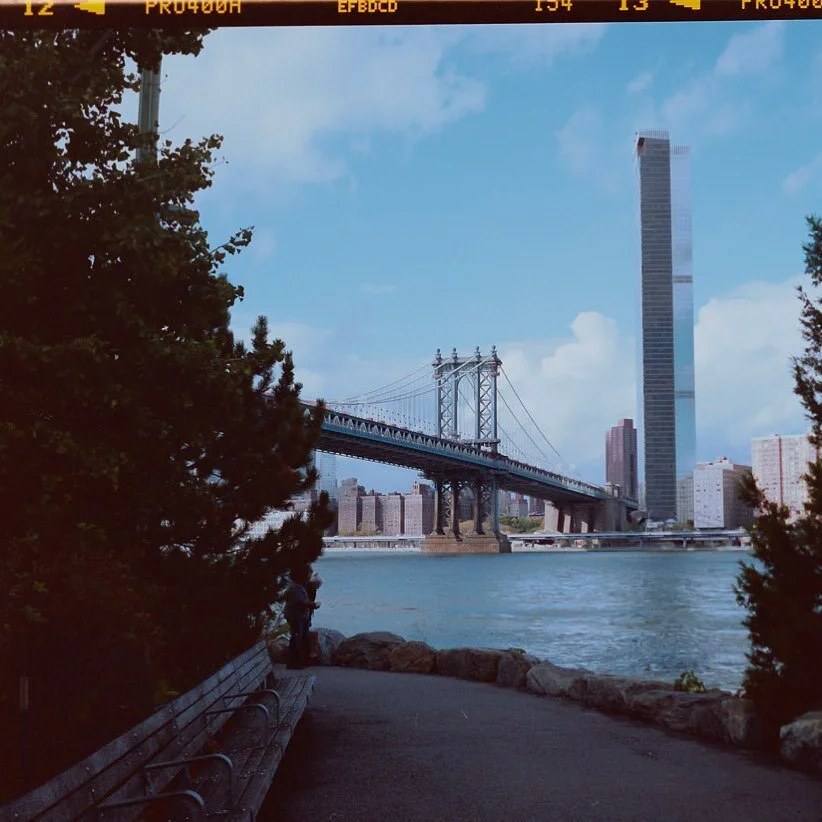 Mamiya 7 | 80mm f/4 | Fuji Pro400H
•
•
•
•
•
•
•
#filmphotography #mediumformat #fujifilm #nyc #dumbo #mamiya7