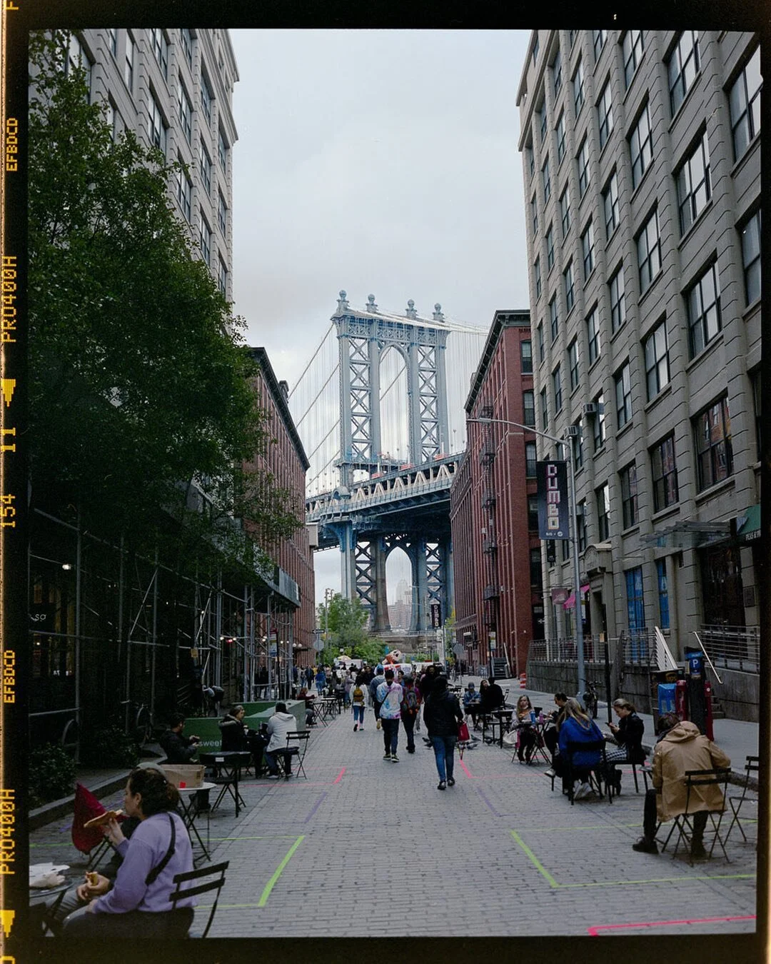 Mamiya 7 | 80mm f/4 | Fuji Pro400H
•
•
•
•
•
•
•
#filmphotography #mediumformat #fujifilm #nyc #dumbo #mamiya7