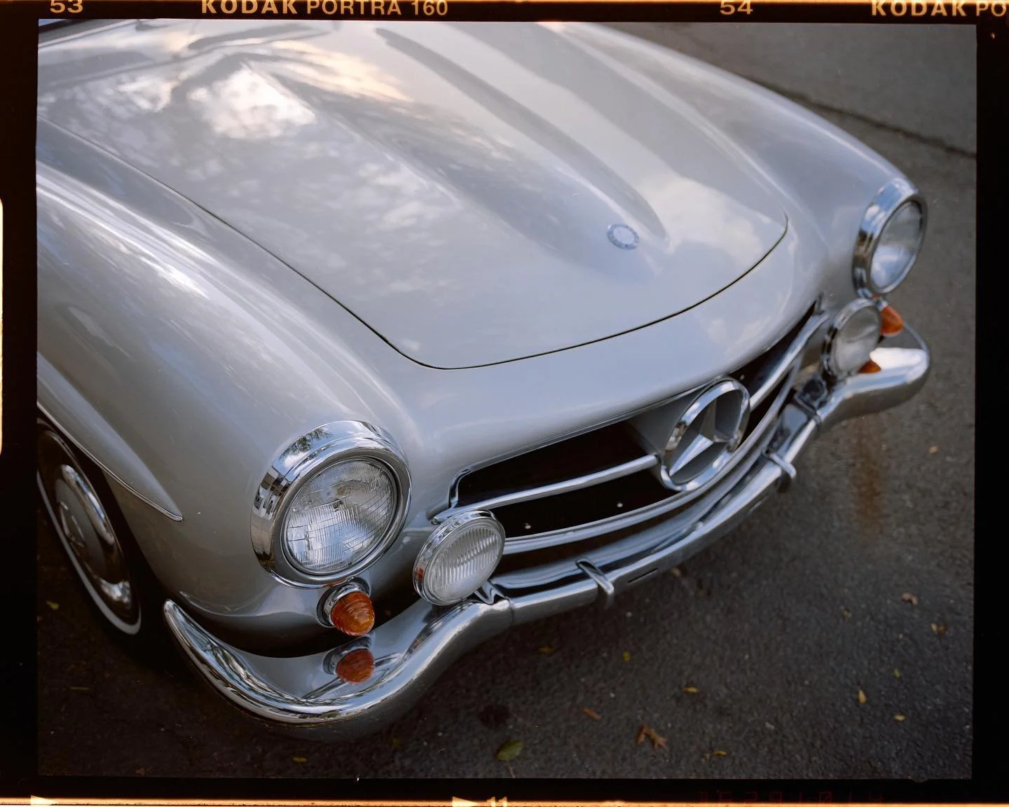 Mercedes-Benz 190SL spotted in Greenwich, CT
Mamiya 7 | 80mm f/4.0 | Portra 160 & Portra 400