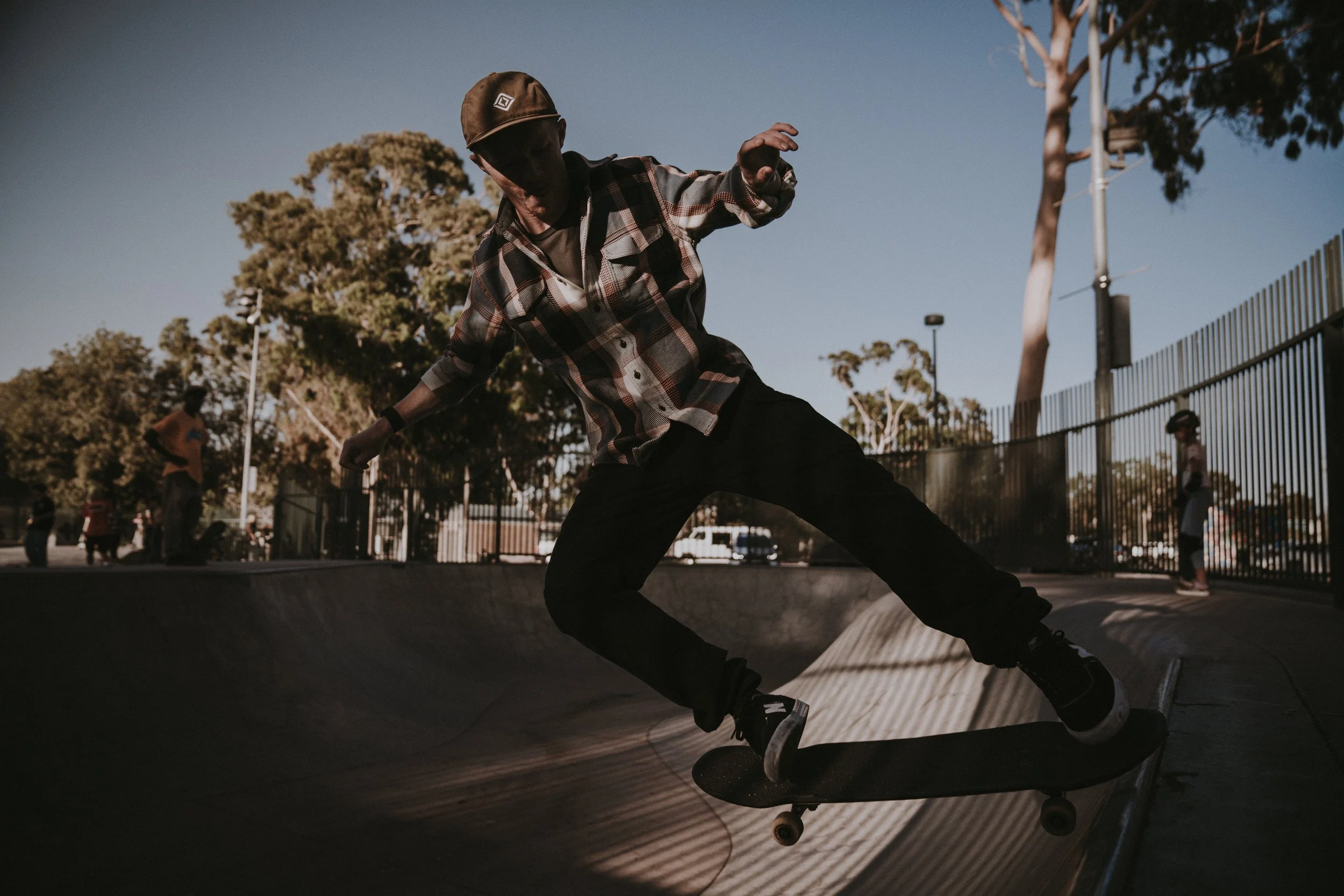  Free flow into the wave of the movement 