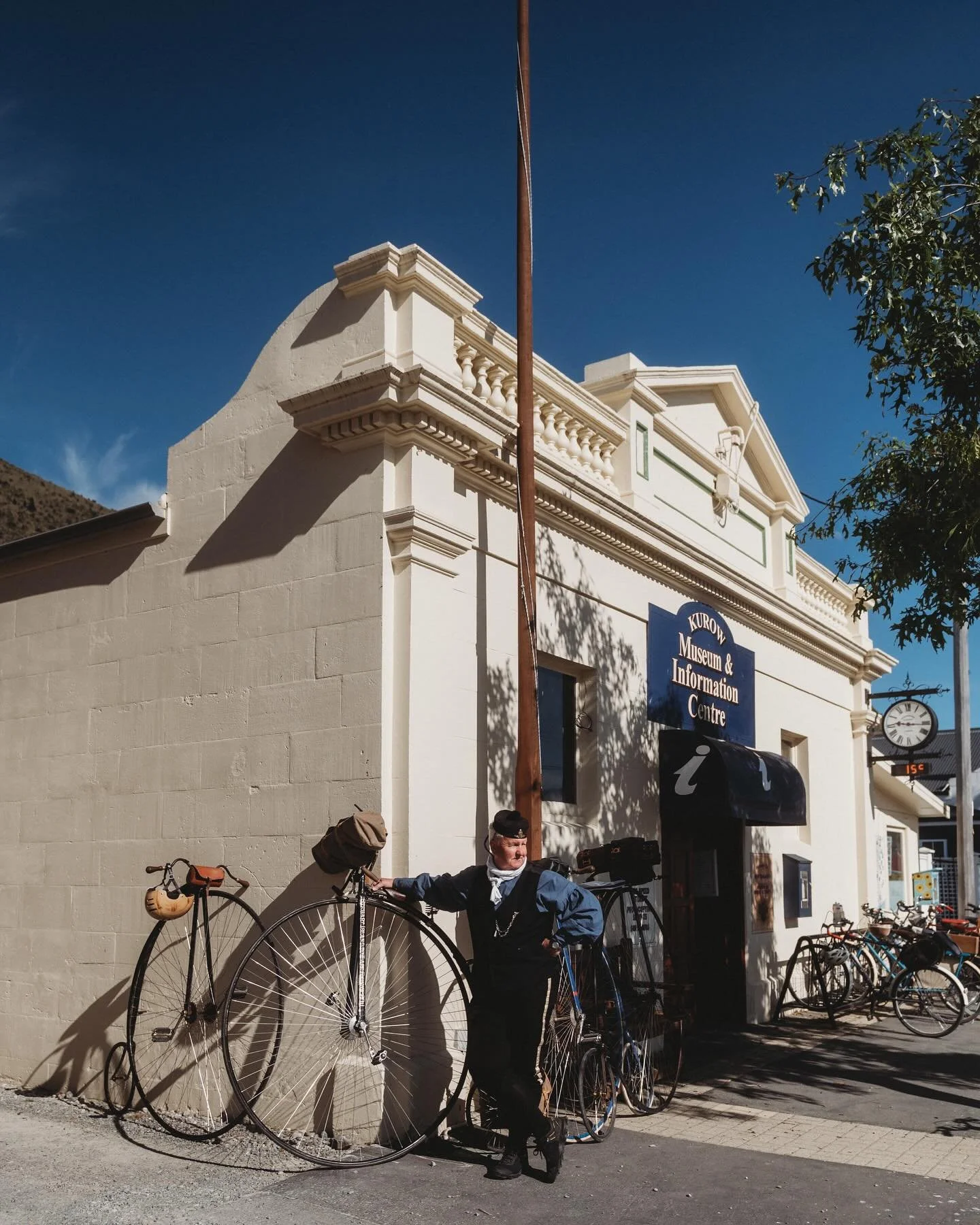 Just your average Friday morning in Kurow as a peloton (yes I had to look that up!) of Victorian and early 20th Century bicycles passed through. The Oamaru Ordinary Cycle Club have travelled the Alps to Ocean since Monday and are now on their home st