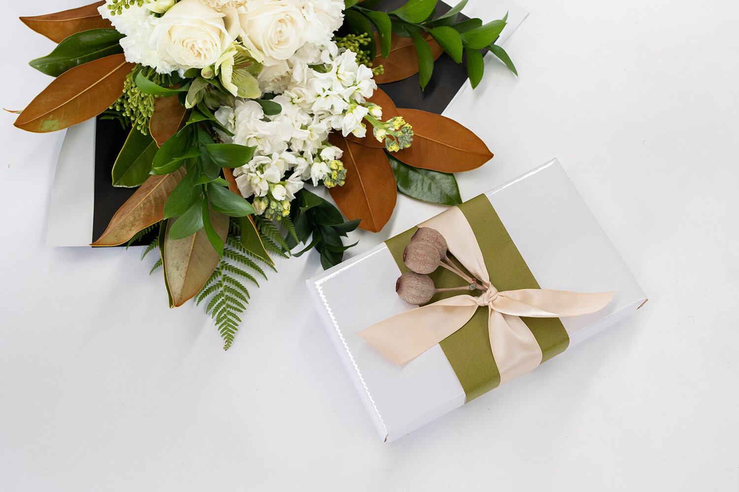 20 Wedding Bouquet Wraps We Love