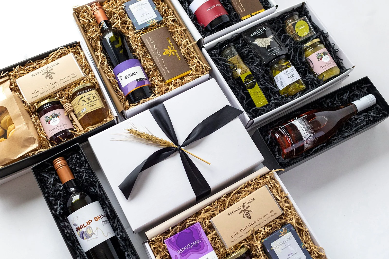 Bespoke Country Gifts - Gift Boxes Flowers and Hampers - Delivery in