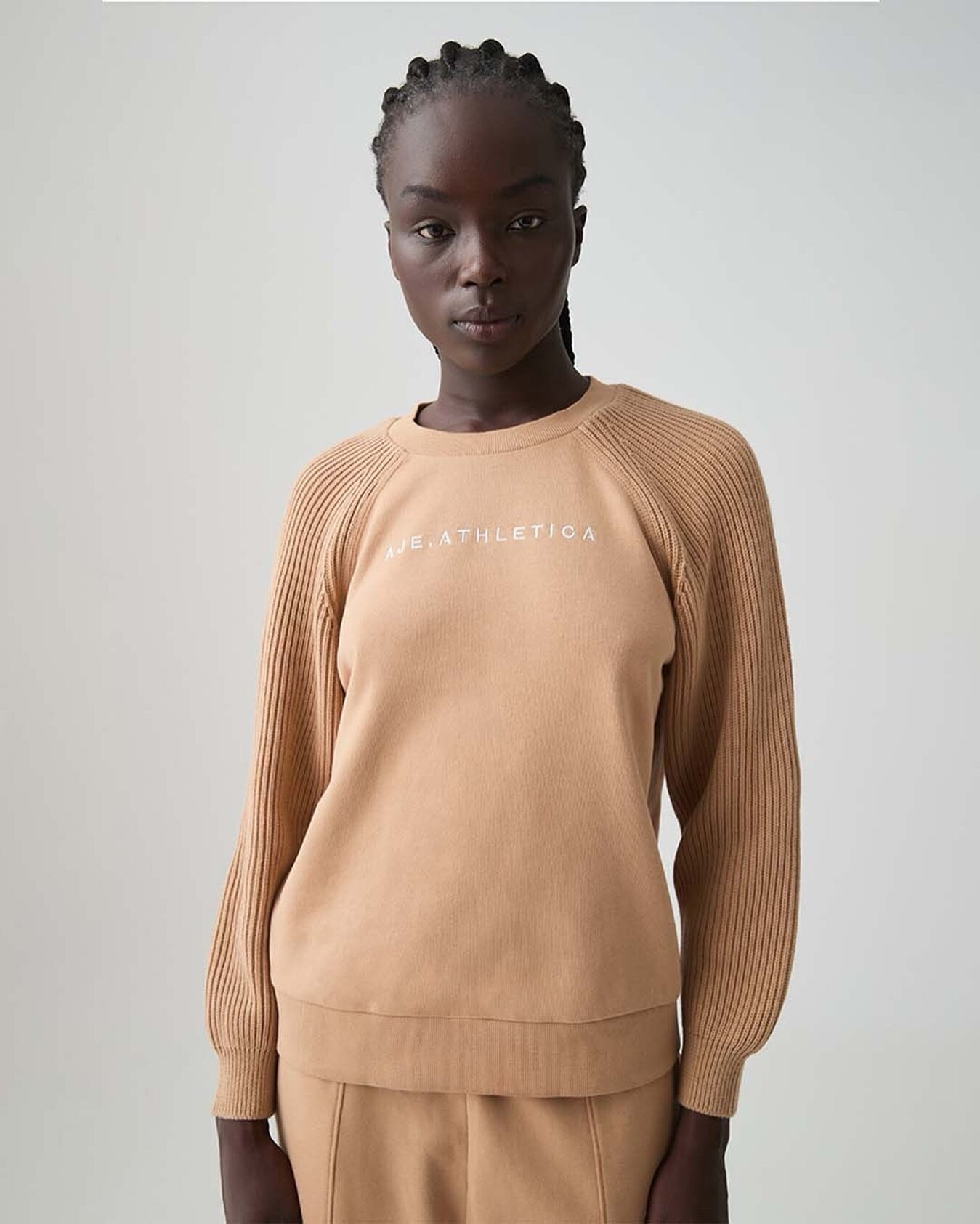 @ajeathletica Raglan Contrast Knit Crew Sweater sourced by us!💛💛💛

#highquality #production #quantity #luxury #fashion #fashion #activewear #fashion #source #fashionagent