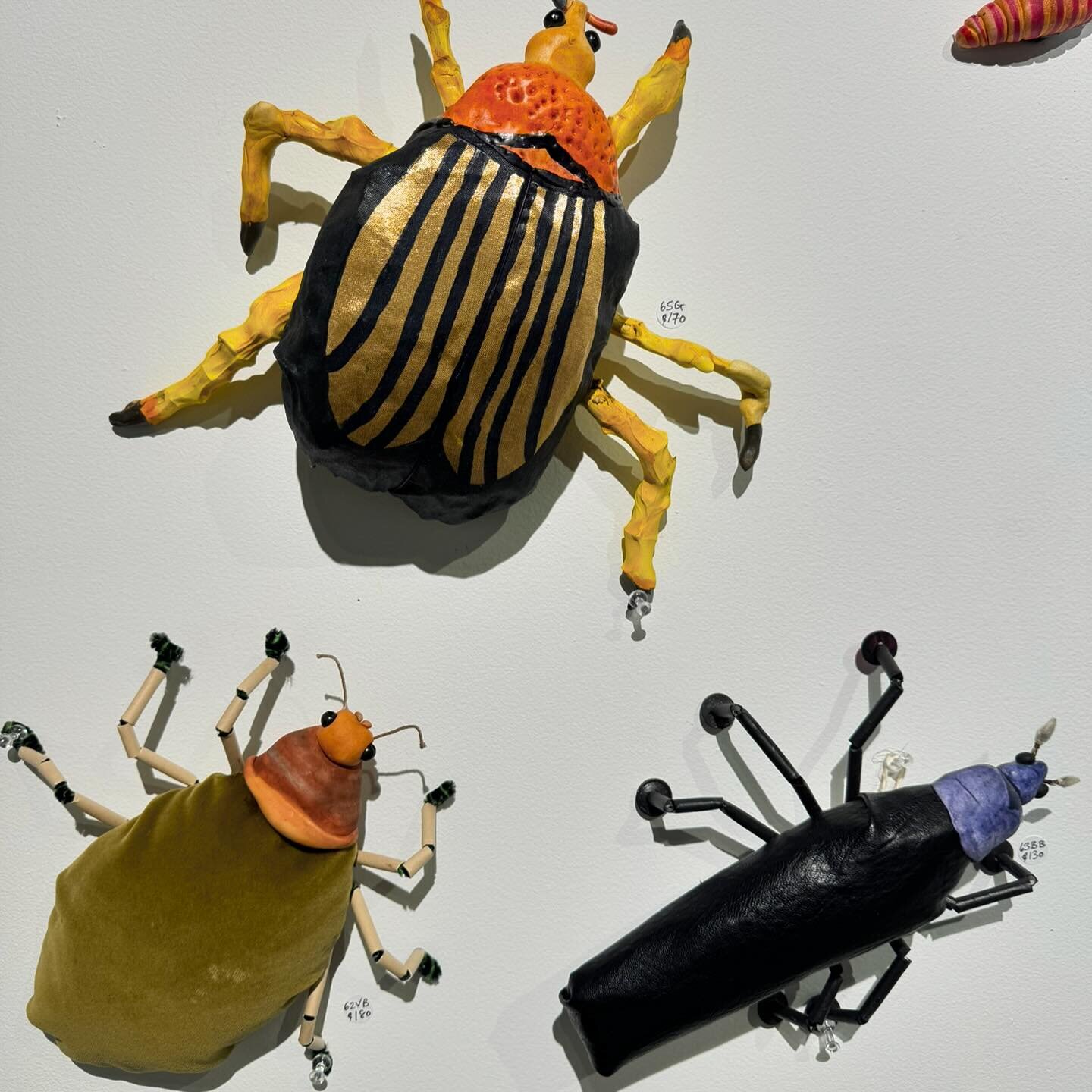 Immerse yourself in the magical world of beetles with @clarejames.art . In Clare&rsquo;s workshop you will make your own soft sculpture beetles and learn about these super cool creatures at the same time! 🪲🐞

Spots are open for bookings now. 
yava.