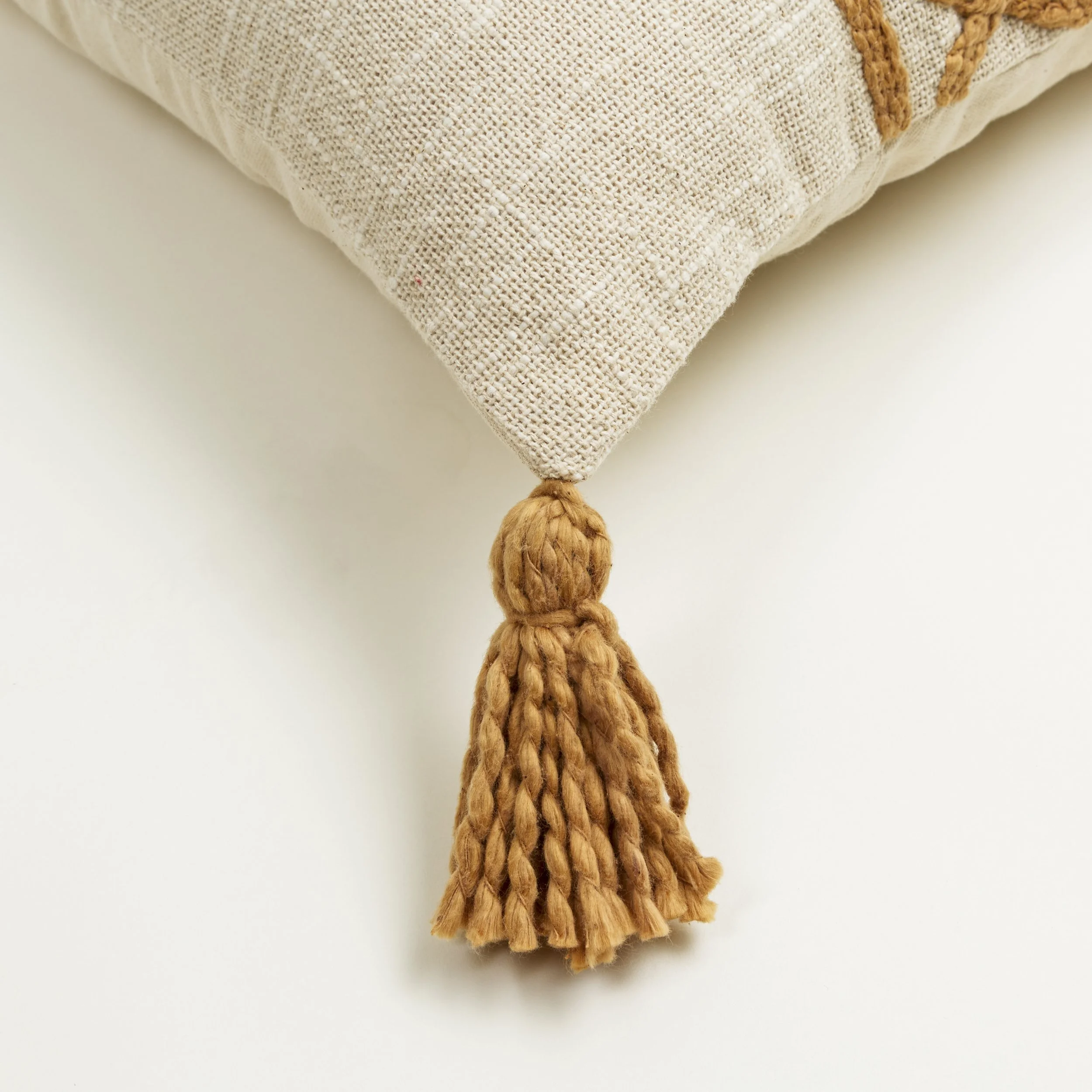 BELLA TRUE CUSHIONS1075.jpg
