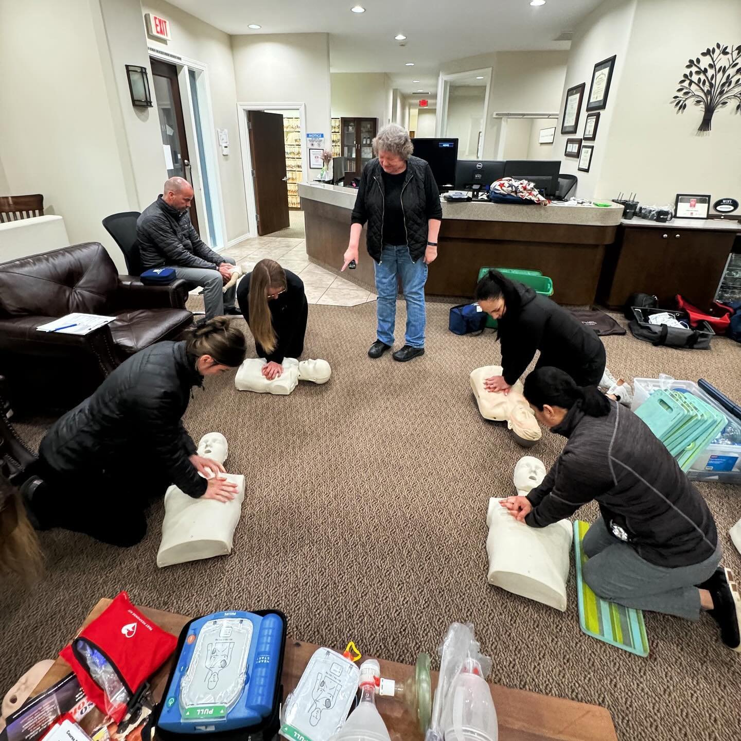 The team had a great training session reviewing and refreshing our CPR knowledge! 

Making sure we know how to take care of our patients and each other beyond any dental needs is not only important, but it can also be fun! 

#dentistry #mcminnville #