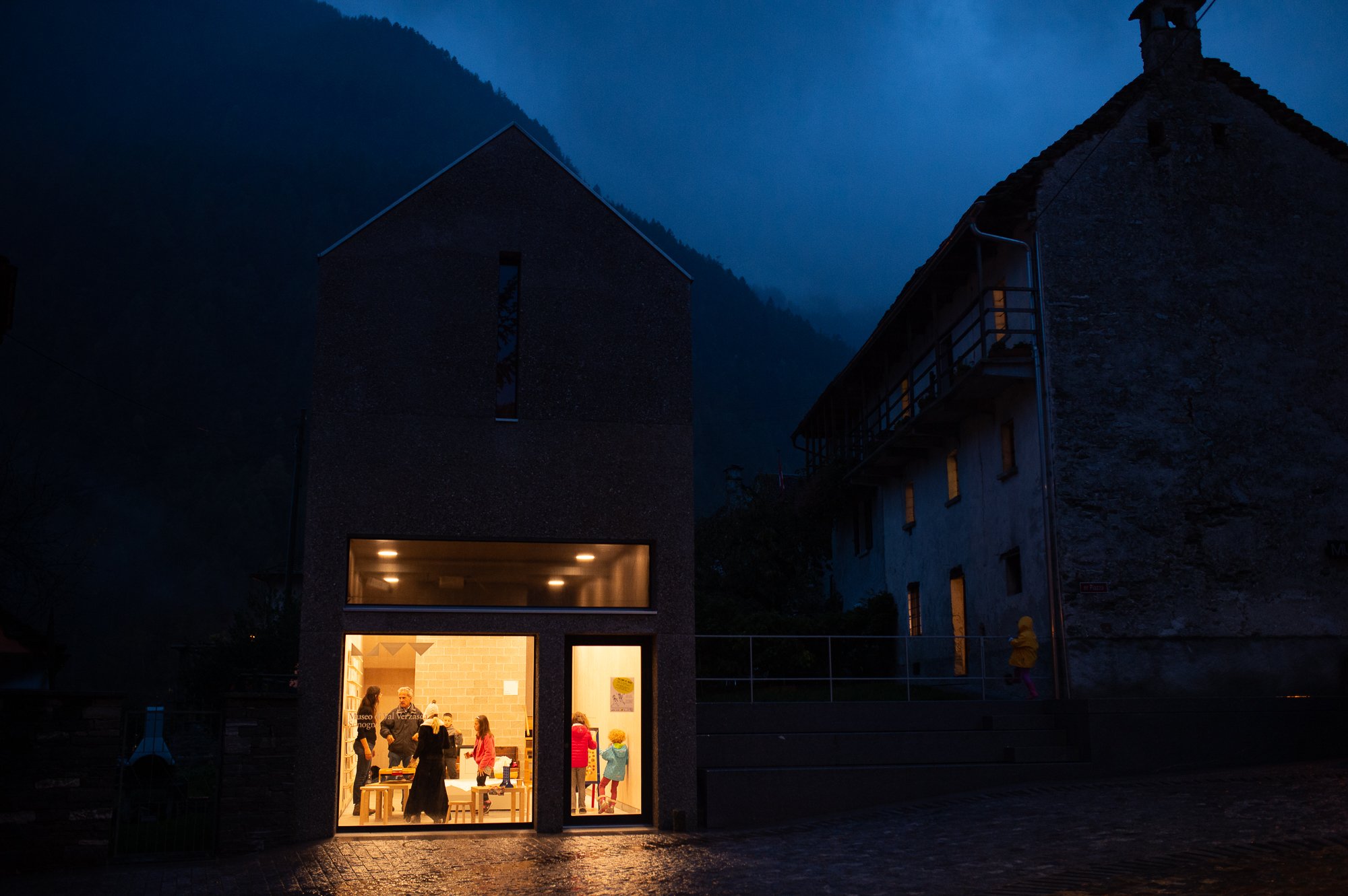 Museo by night, foto Alfio Tommasini