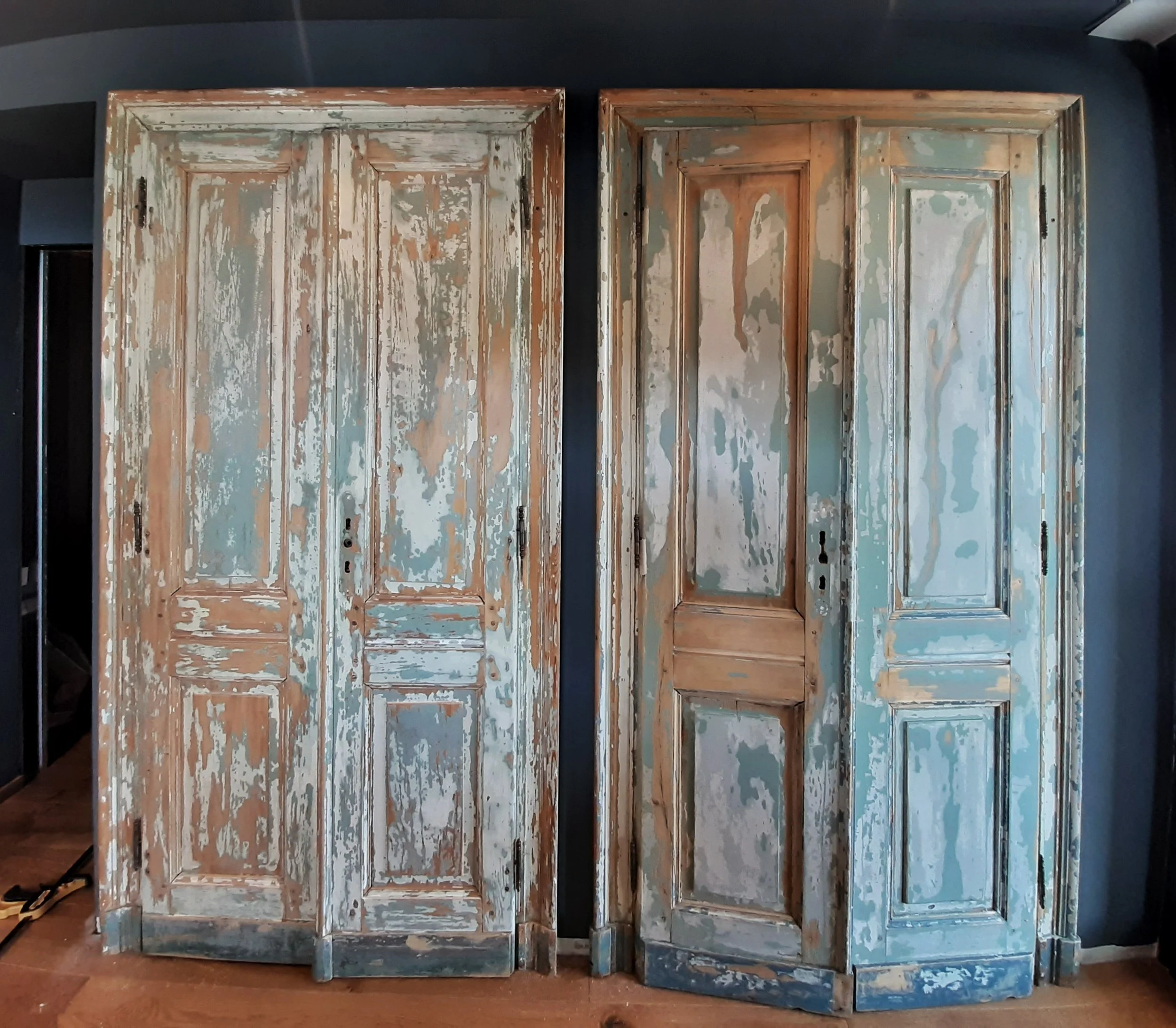 Giaveno - Porte di recupero.