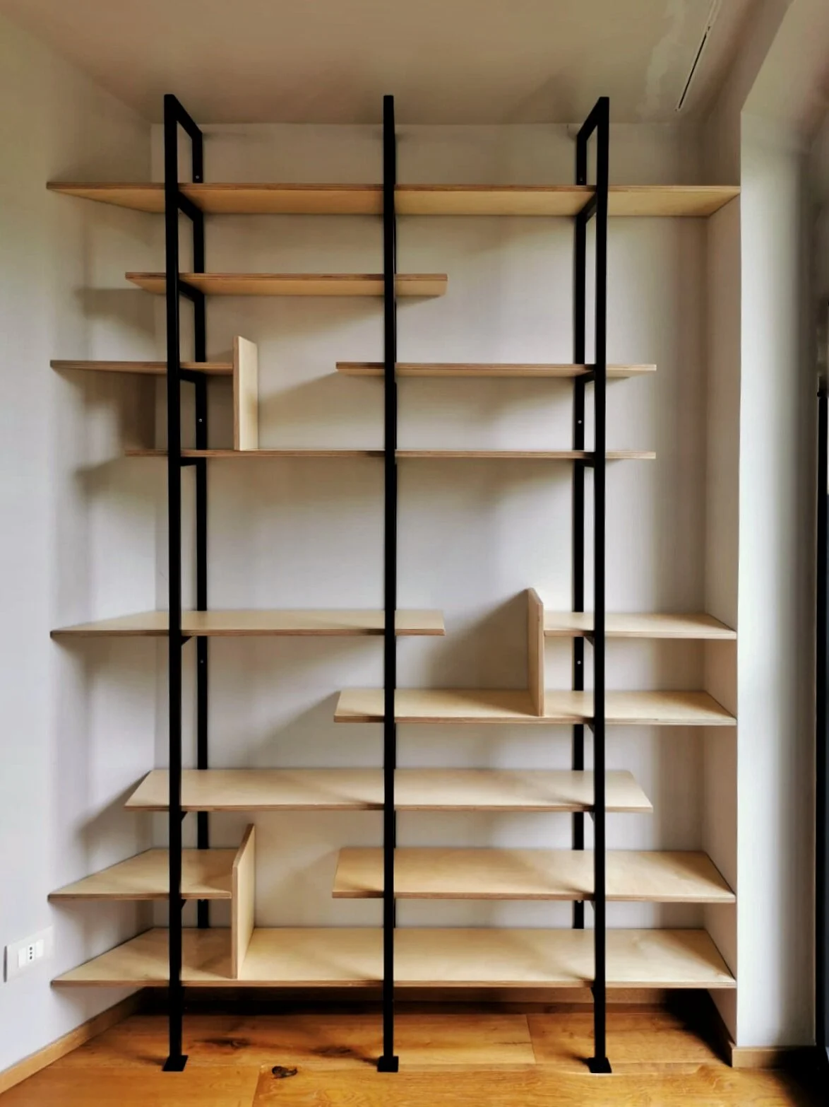 Giaveno - Libreria su misura.