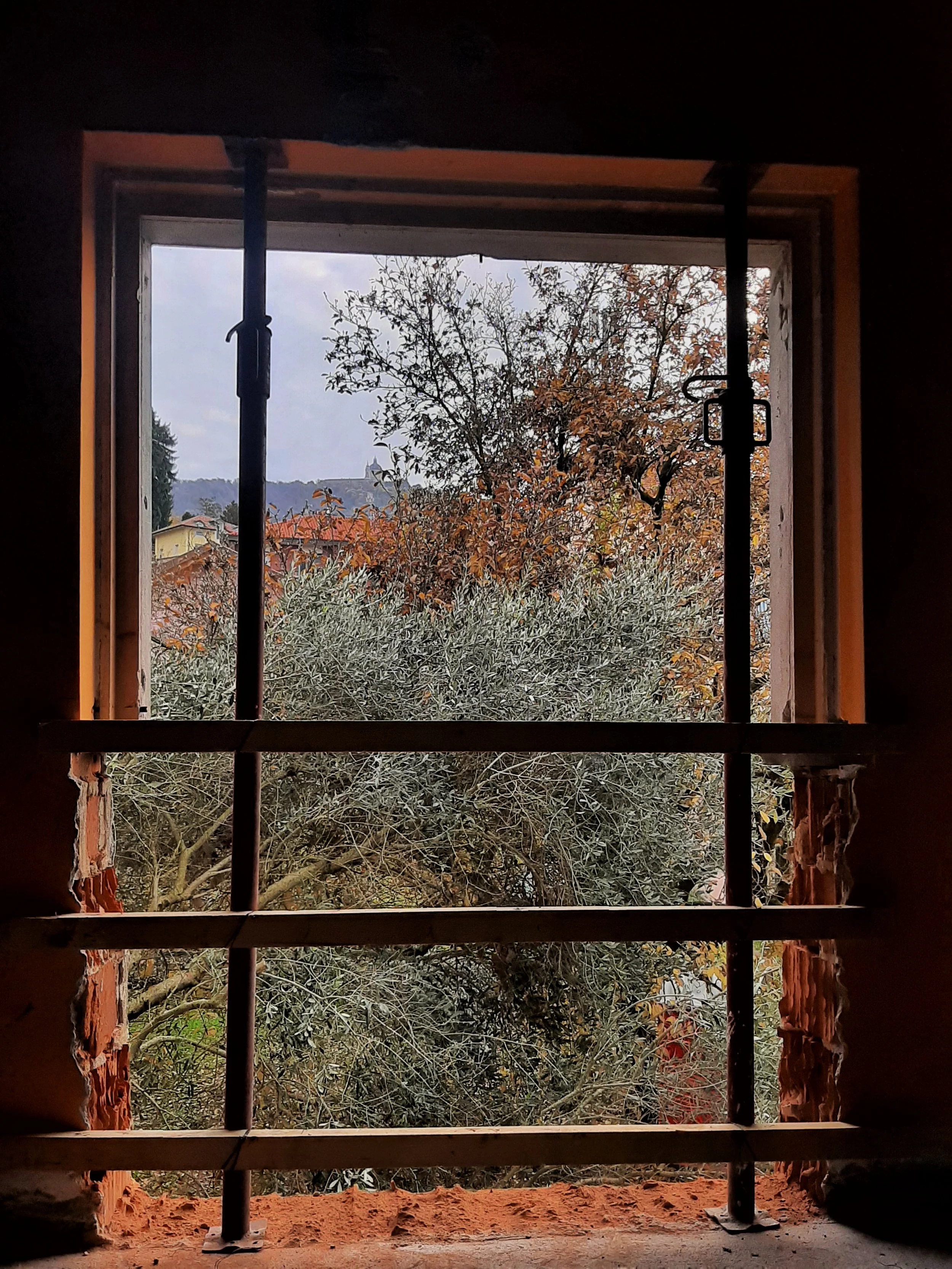 San Mauro Torinese - Aperture di porte finestre con vista Superga.