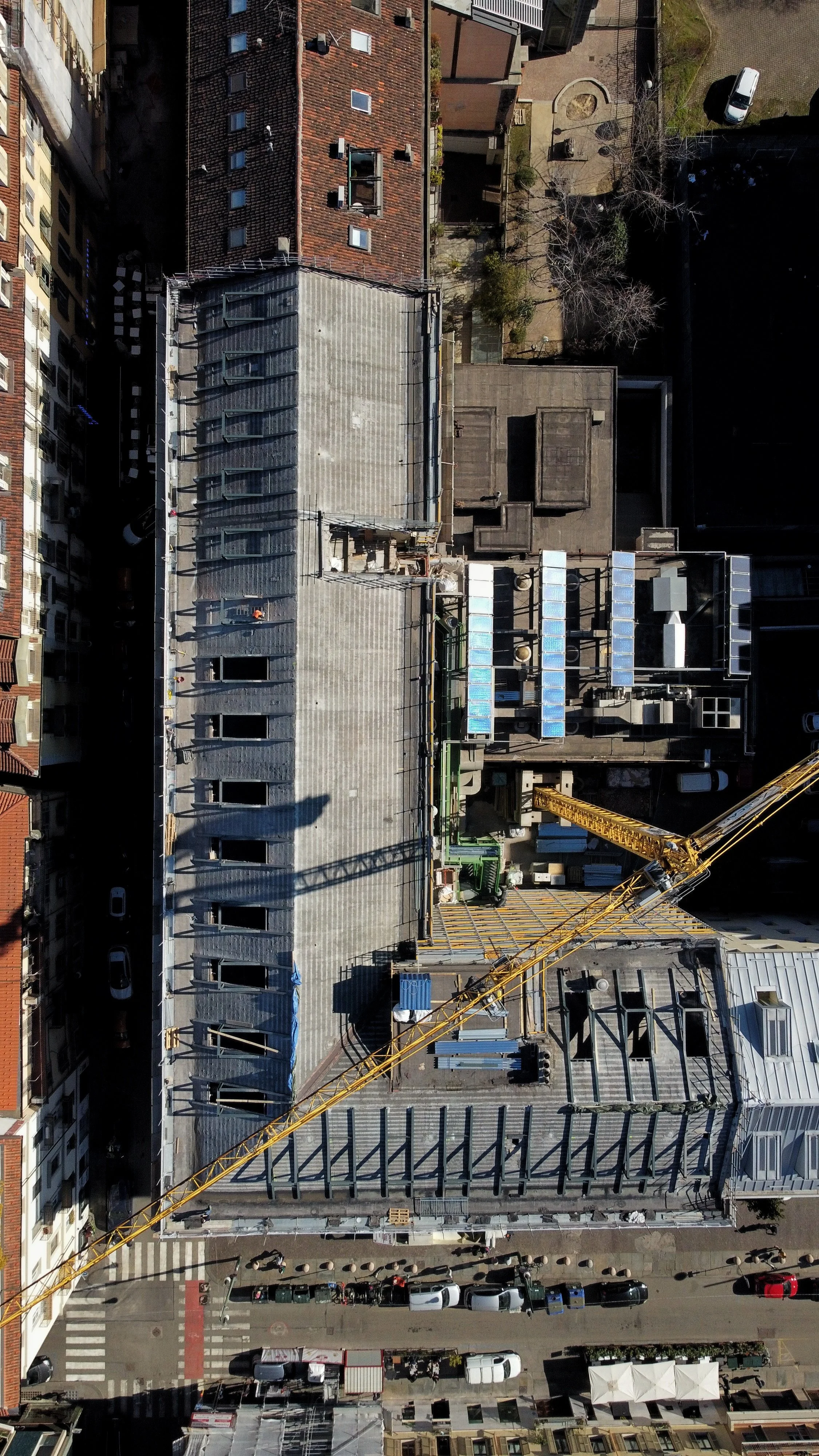 Collegio Einaudi, sezione Mole - Realizzazione di abbaini sulla copertura esistente.