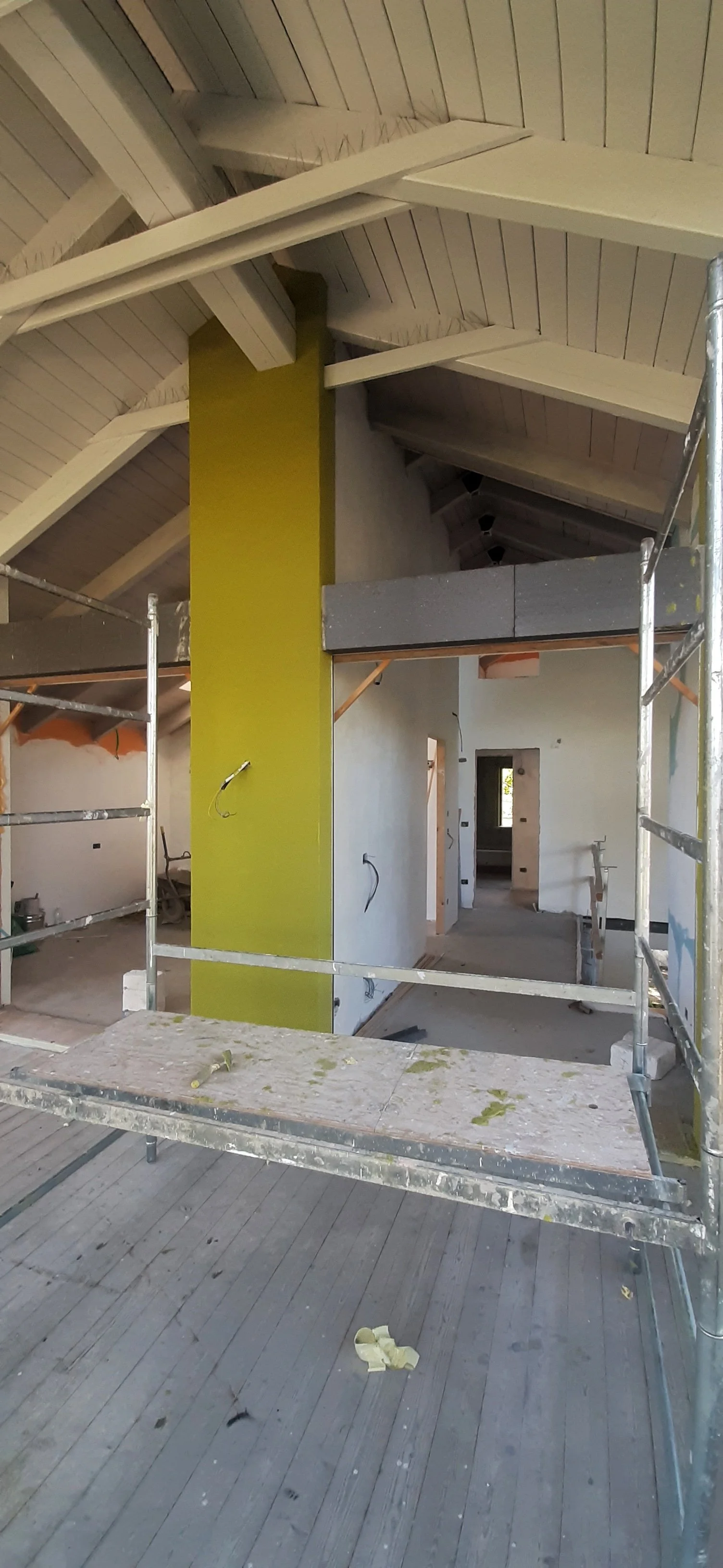 Villa a San Mauro - Stesura intonachino esterno.