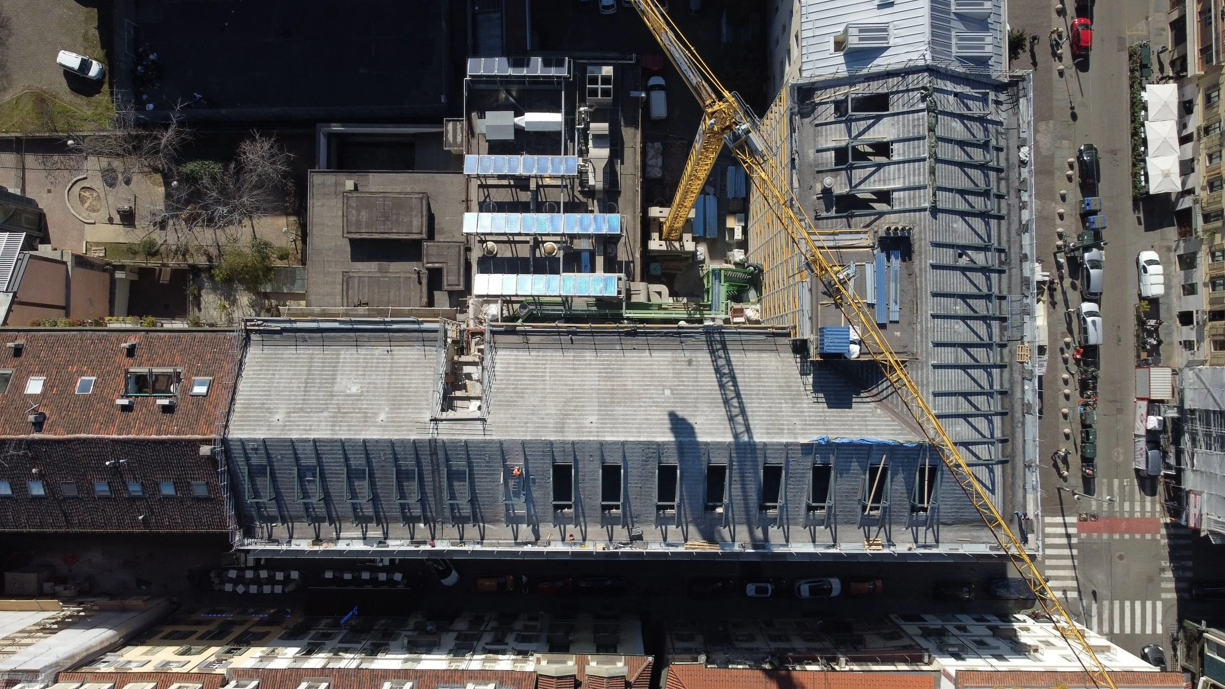  Ottenendo delle stanze mansardate.  