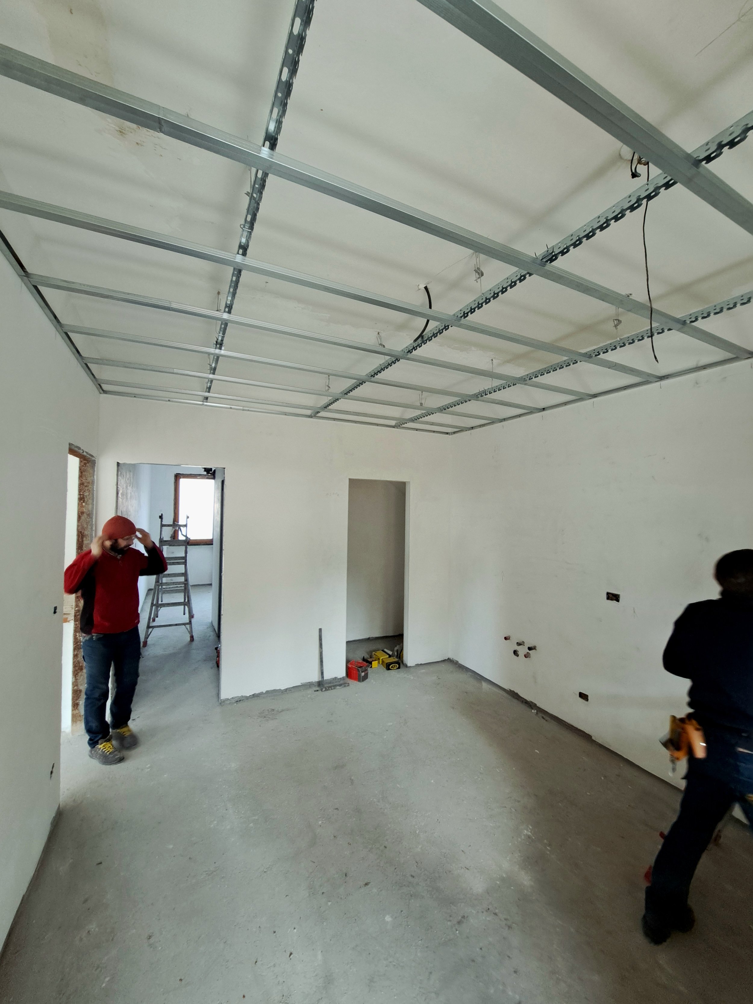 Moncalieri - Strutture per i controsoffitti.