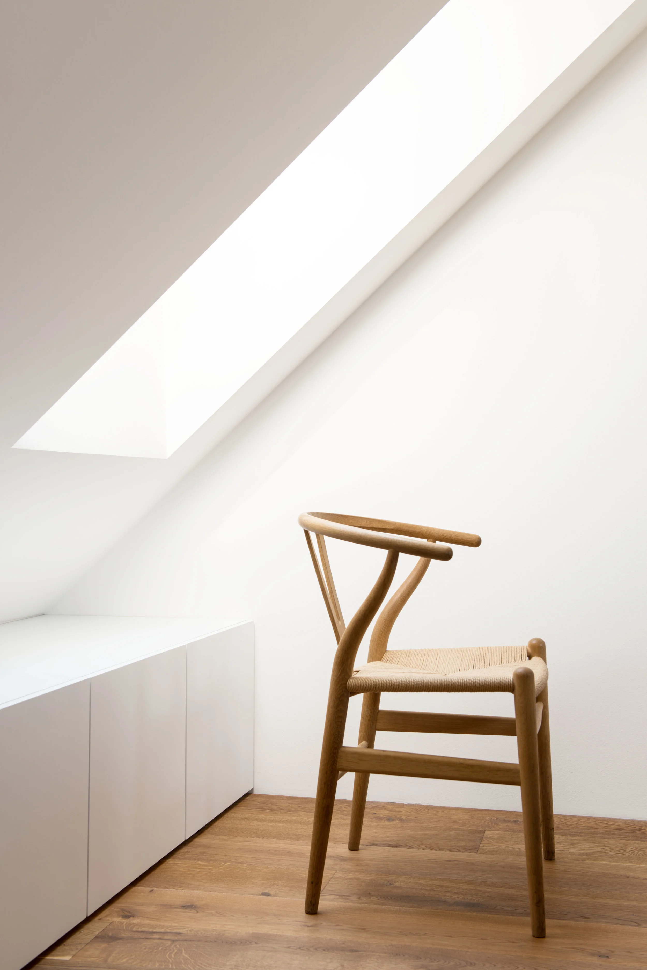 CROSS-SHAPED ATTIC, Bled (SI), Completed, 2012