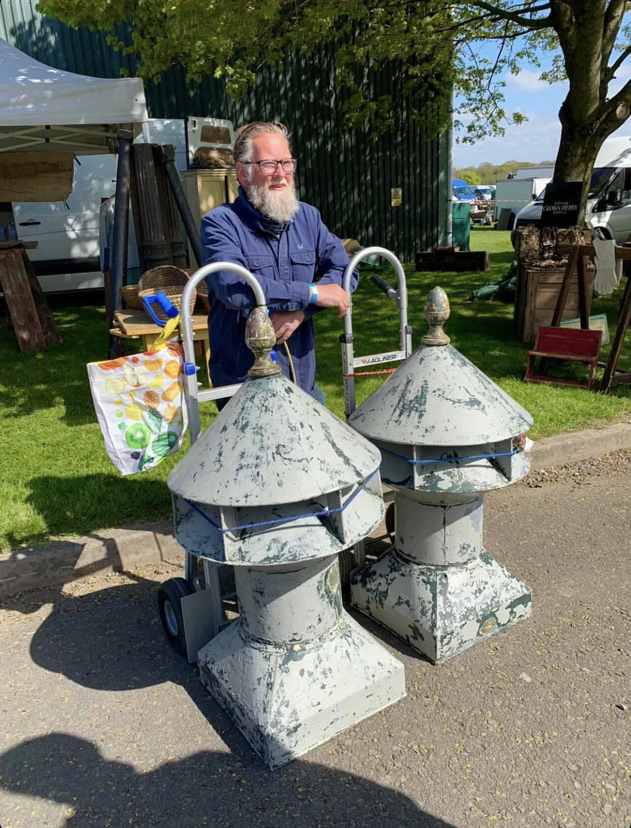 B386E3F5-763A-42F8-B1FF-B6384D348A83