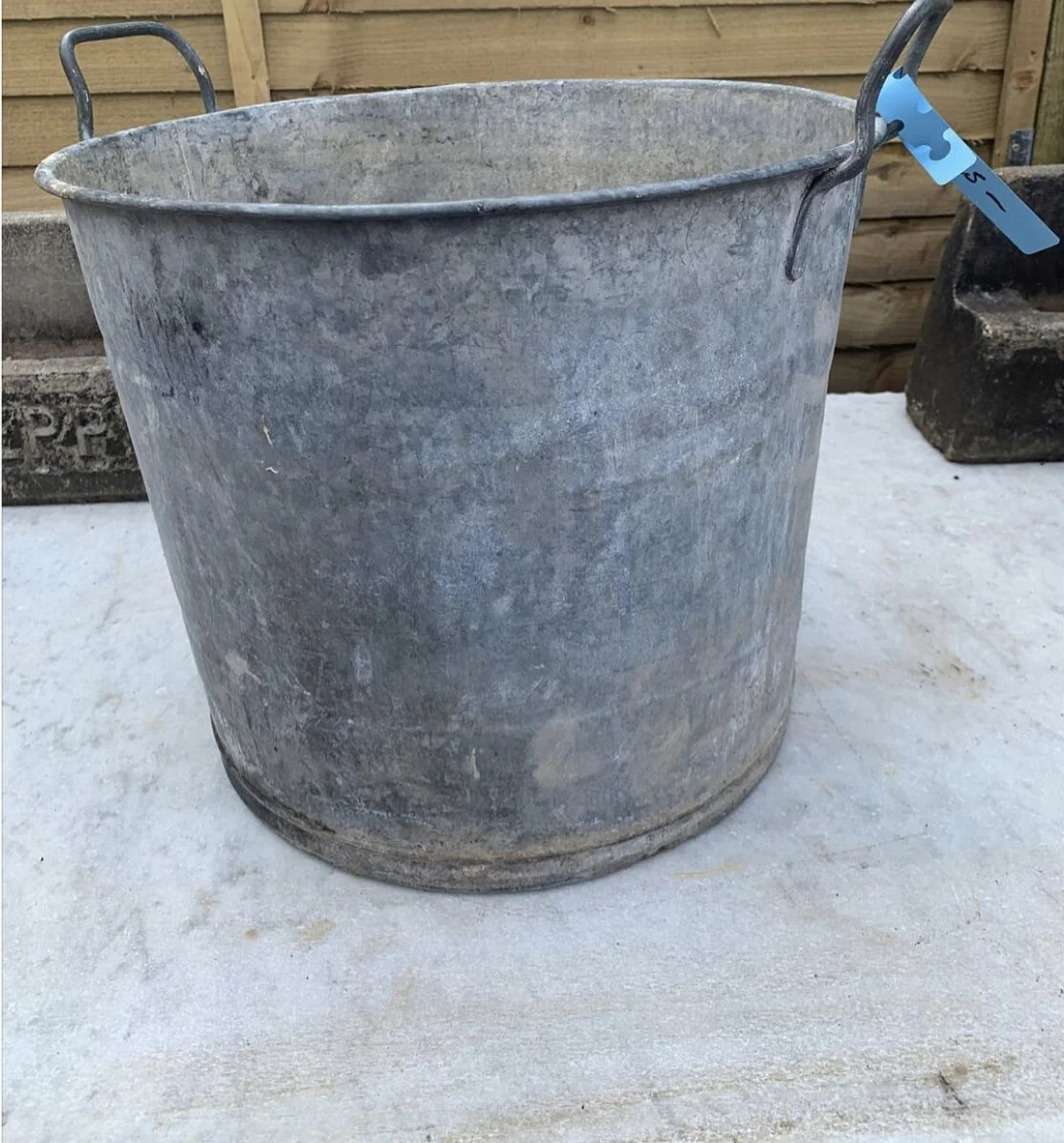 074E1B55-3AF7-4EB2-9920-5F99636F21C4