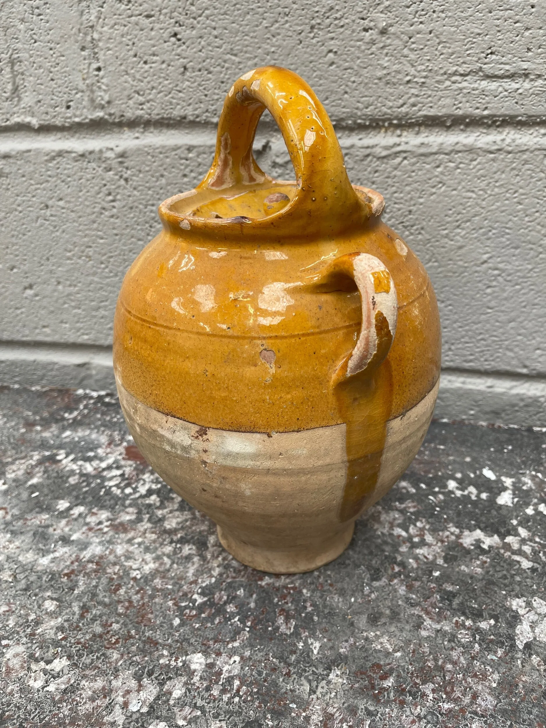 8E642F64-DA1C-4411-B3A1-411DF3FED02C