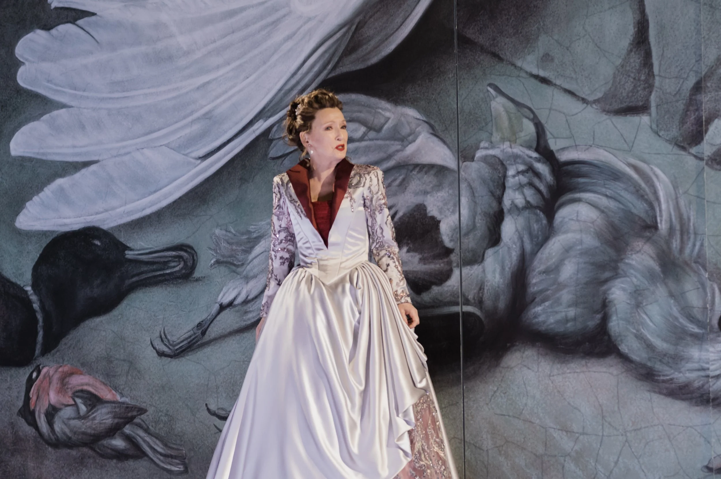 Lesley Manville (Marquise de Merteuil) in Les Liaisons Dangereuses at the National Theatre. Photographer Sarah Lee LLD03.jpeg