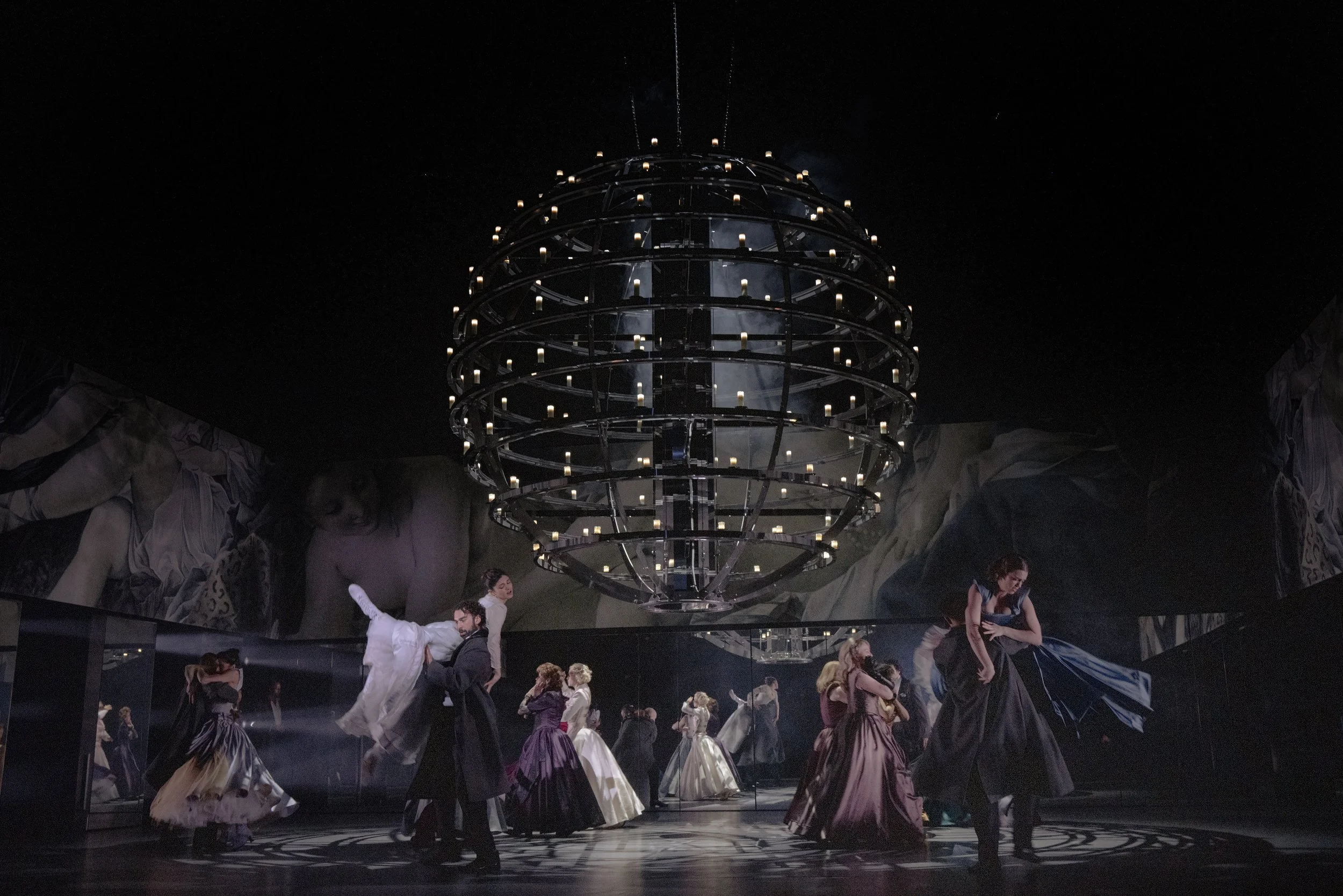 The cast of Les Liaisons Dangereuses at the National Theatre. Photographer Sarah Lee LLD059.jpeg