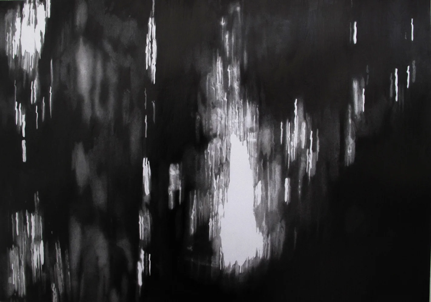 Zoom, 2010. Blyant på papir, 50 cm x 70 cm. // Zoom, 2010. Pencil on paper, 50 cm x 70 cm.